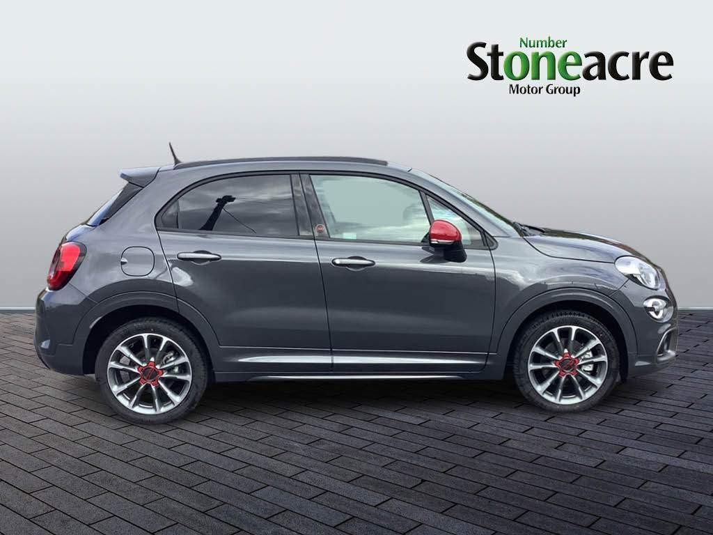 Fiat 500X Dolcevita 1.5 FireFly Turbo MHEV RED DCT Euro 6 (s/s) 5dr (FV24AEN) image 1