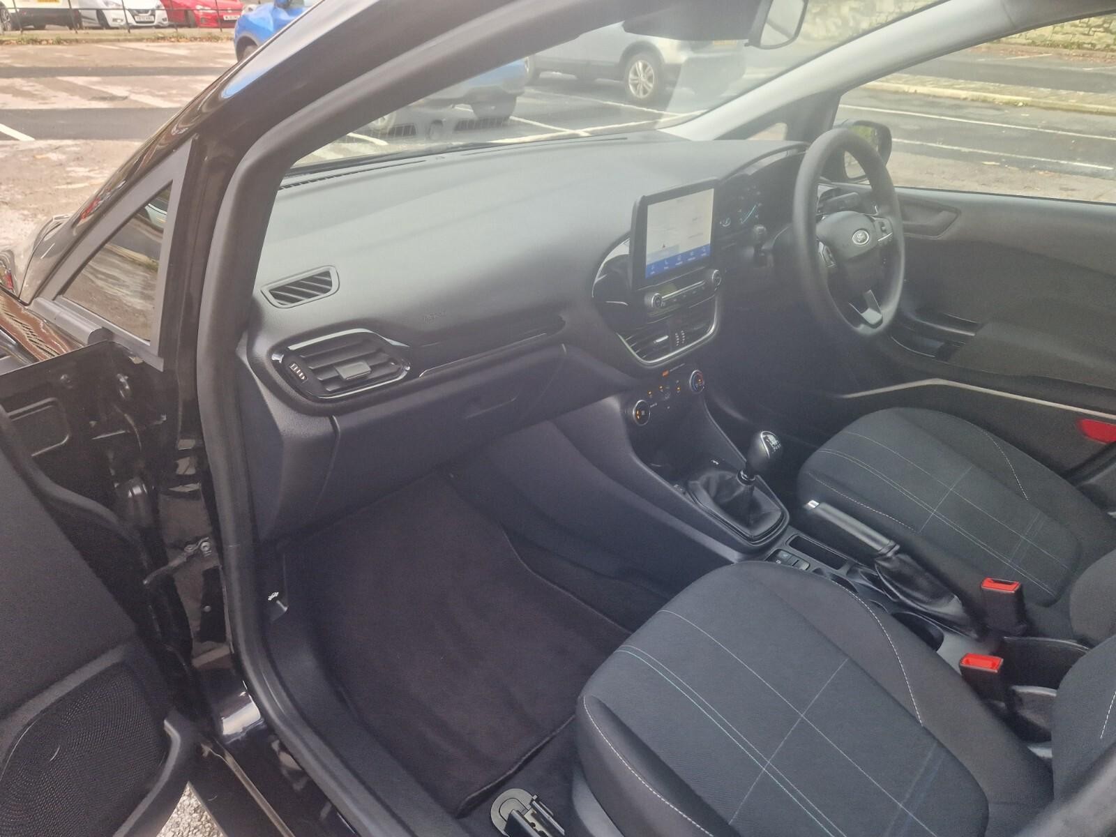 Ford Fiesta 1.5 TDCi Trend Navigation 5dr (AE70LGU) image 12