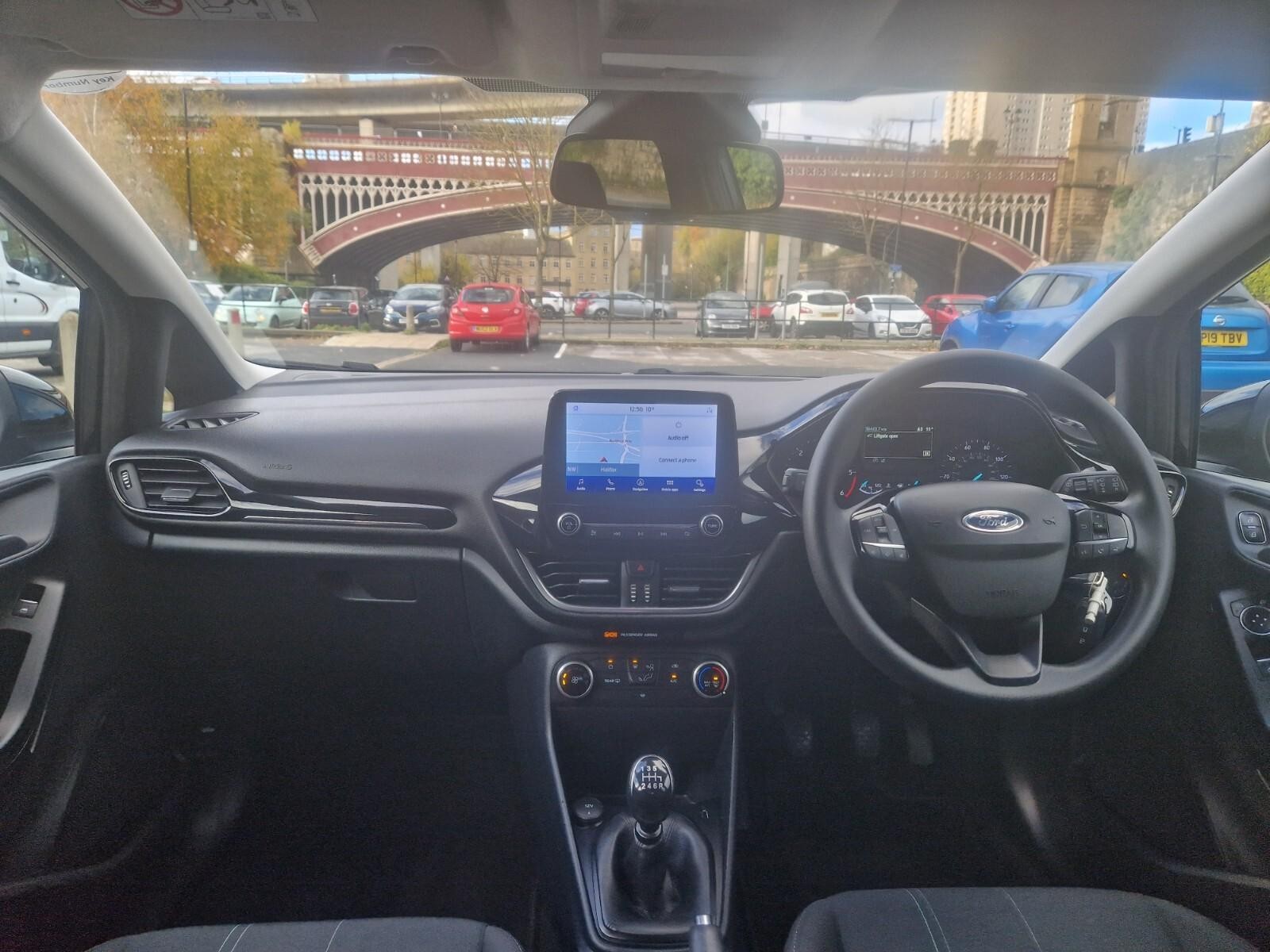 Ford Fiesta 1.5 TDCi Trend Navigation 5dr (AE70LGU) image 13