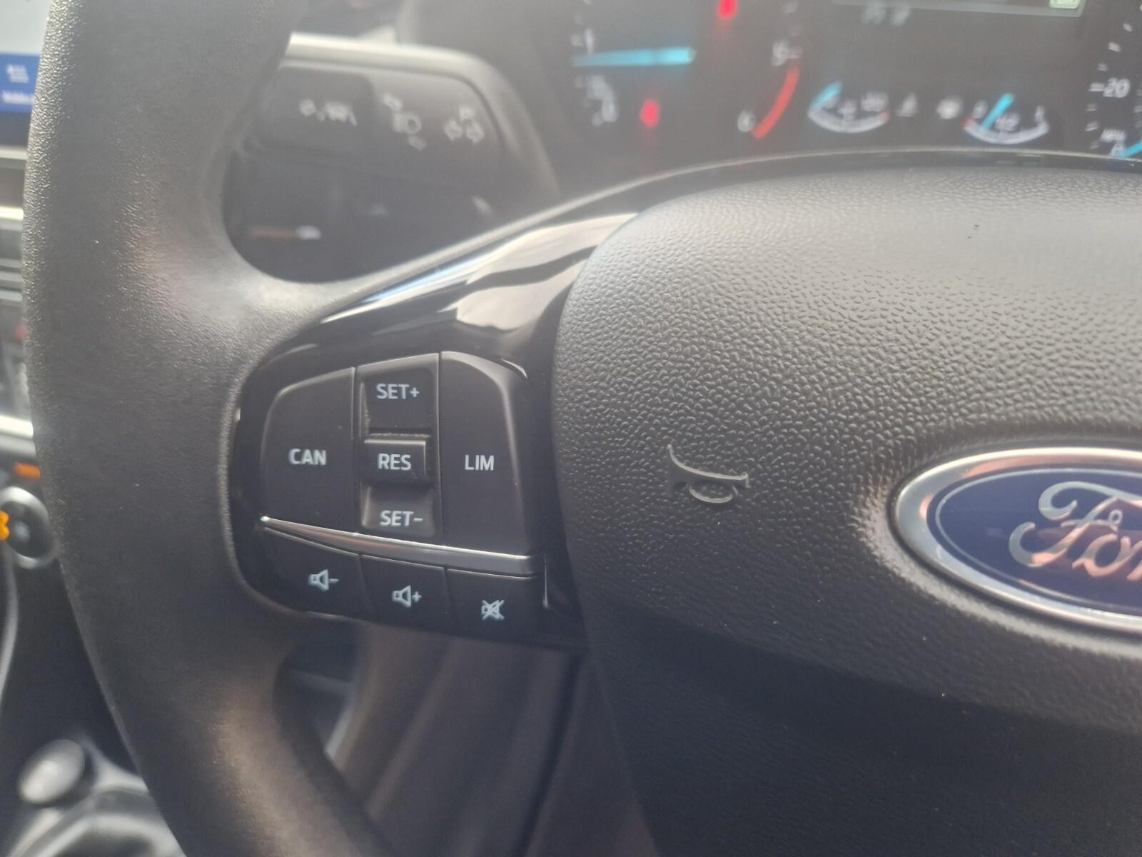 Ford Fiesta 1.5 TDCi Trend Navigation 5dr (AE70LGU) image 21