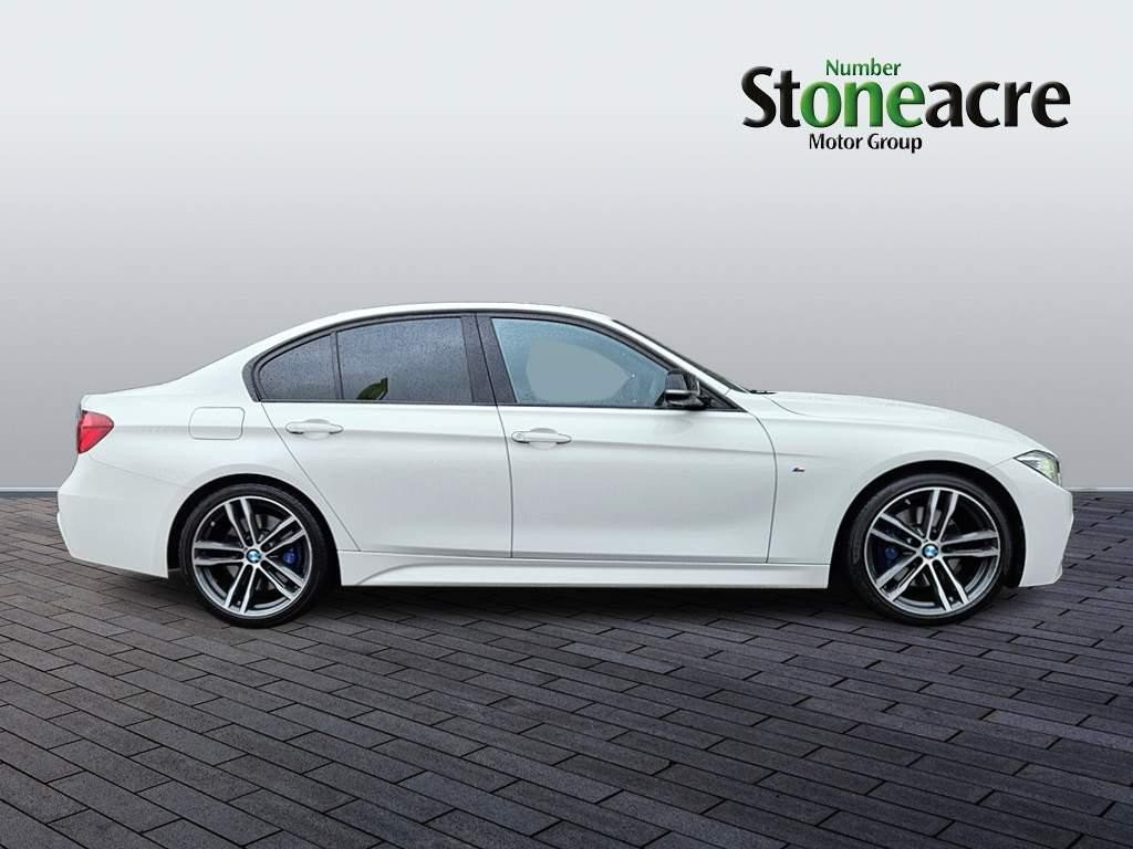 BMW 3 Series 2.0 320i M Sport Shadow Edition Auto Euro 6 (s/s) 4dr (ND18SZC) image 1