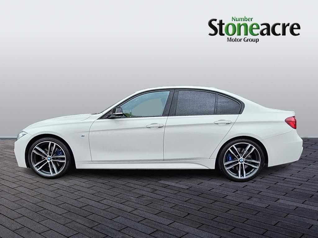 BMW 3 Series 2.0 320i M Sport Shadow Edition Auto Euro 6 (s/s) 4dr (ND18SZC) image 5