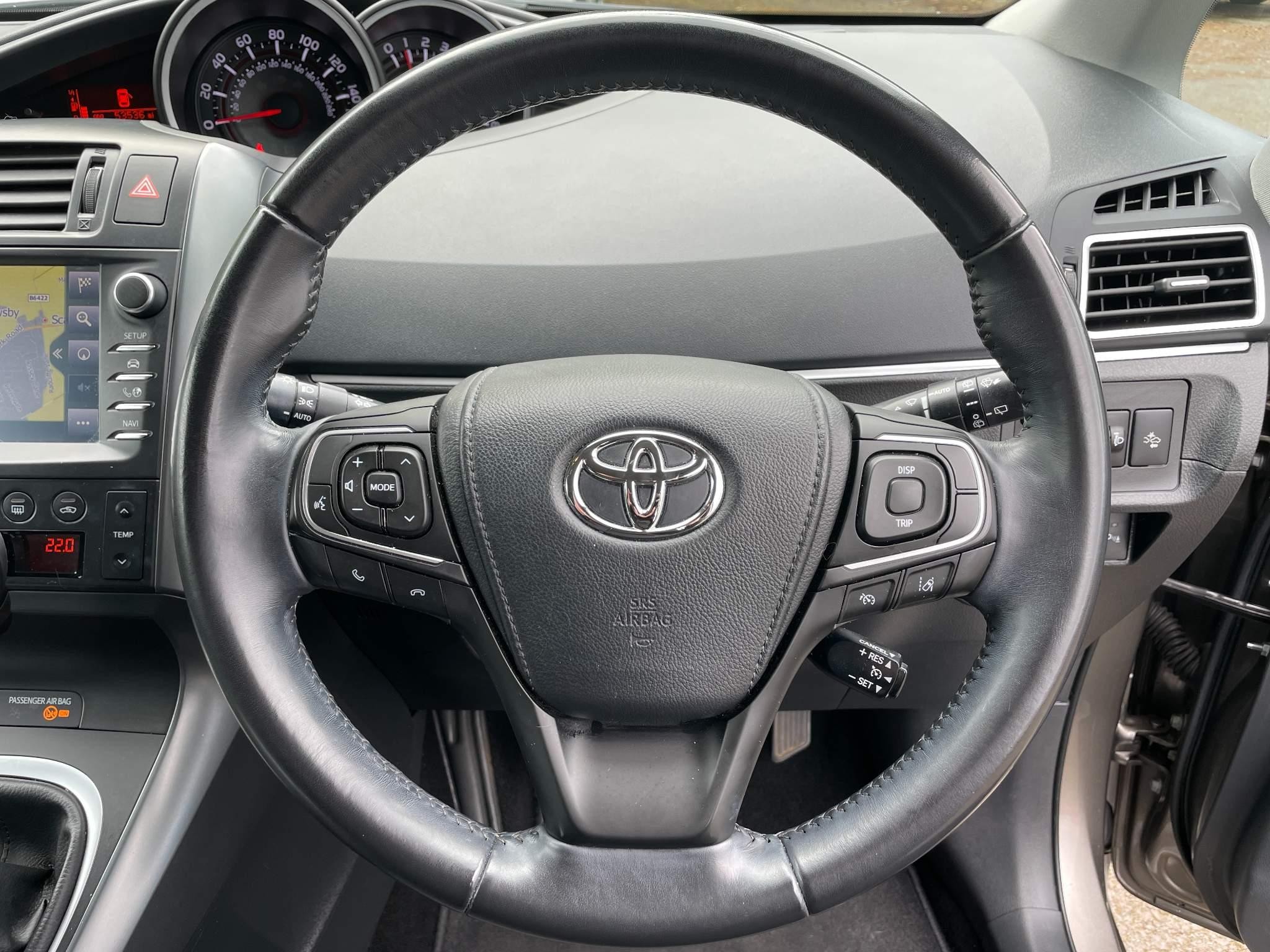 Toyota Verso 1.6 V-Matic Icon Euro 6 5dr (7 Seat) (YP18XCS) image 9