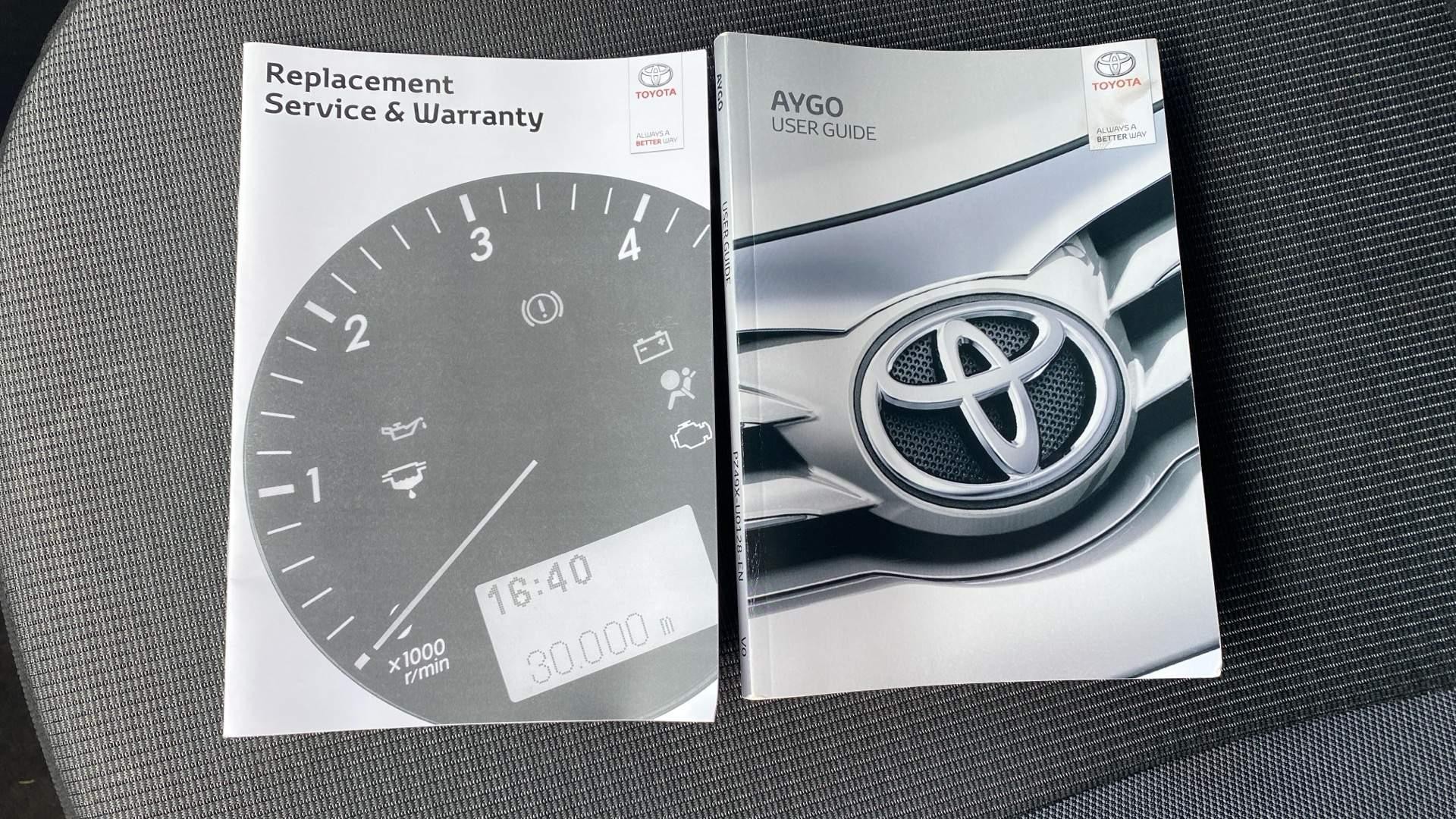 Toyota Aygo 1.0 VVT-i X-Trend TSS 5dr (MJ70XVA) image 38