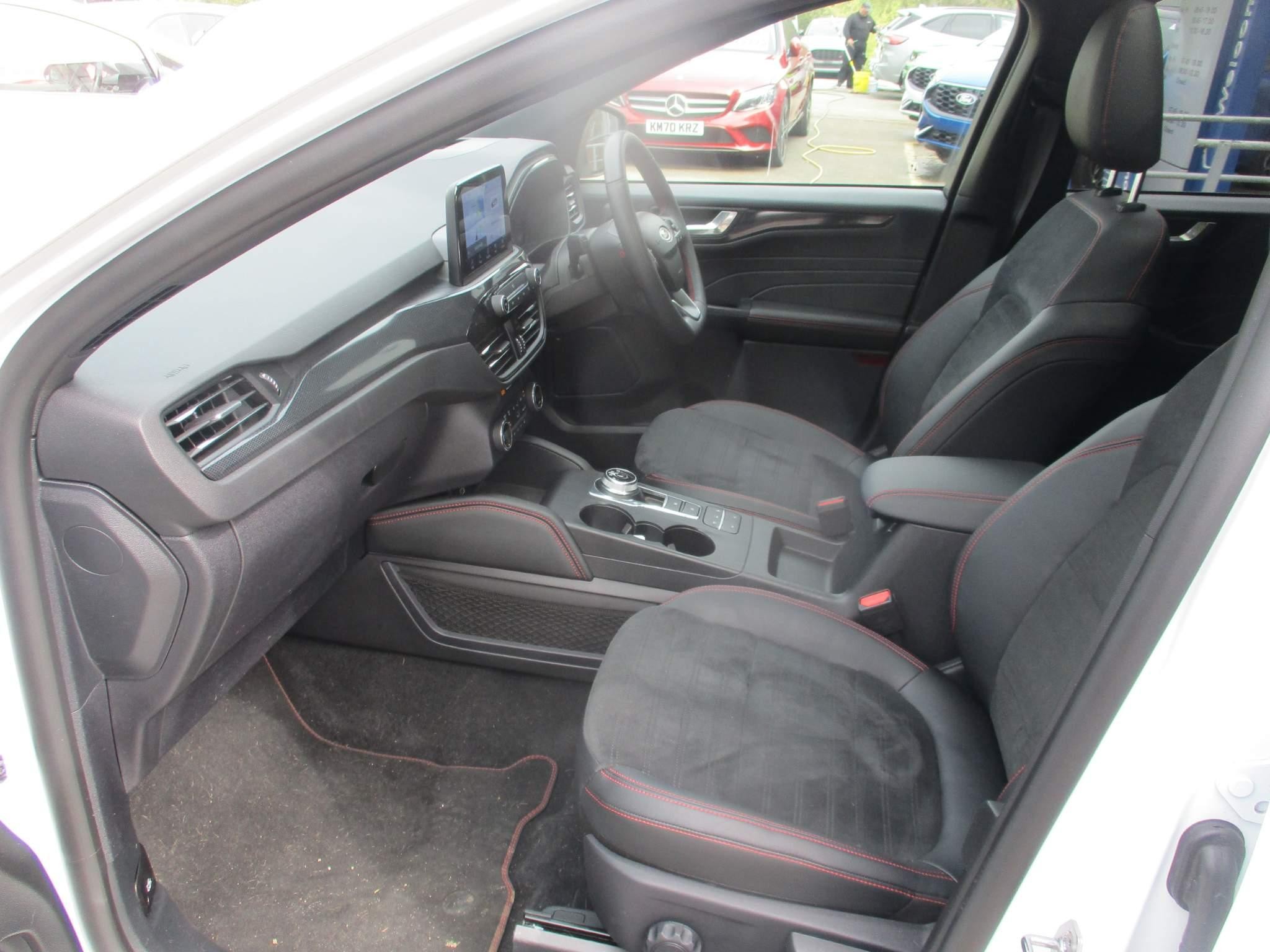 Ford Kuga Image 18