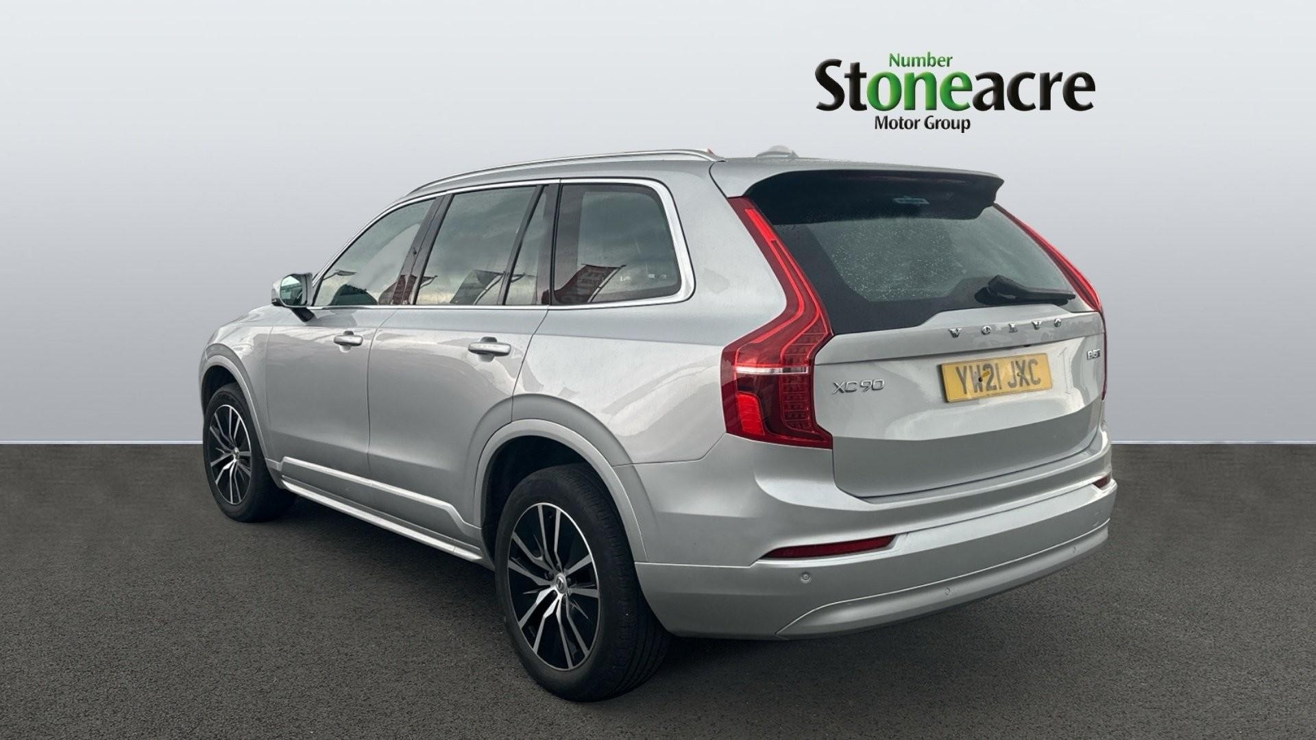 Volvo XC90 2.0 B5D [235] Momentum 5dr AWD Geartronic (YW21JXC) image 1