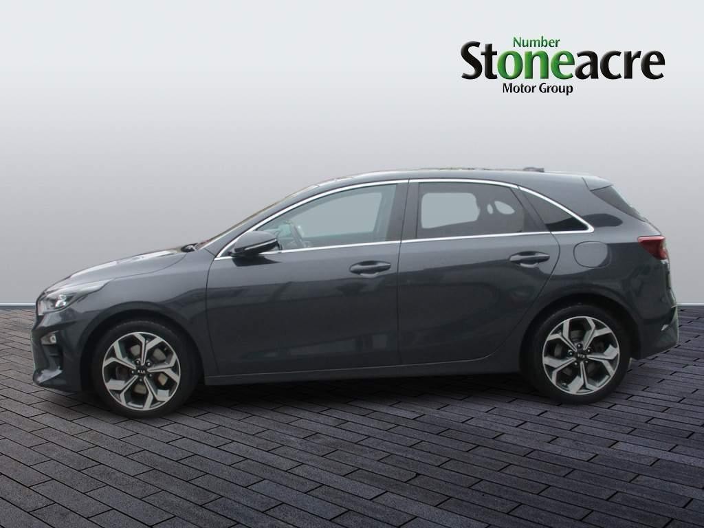 Kia Ceed 1.4 T-GDi First Edition Euro 6 (s/s) 5dr (DC18VLM) image 3