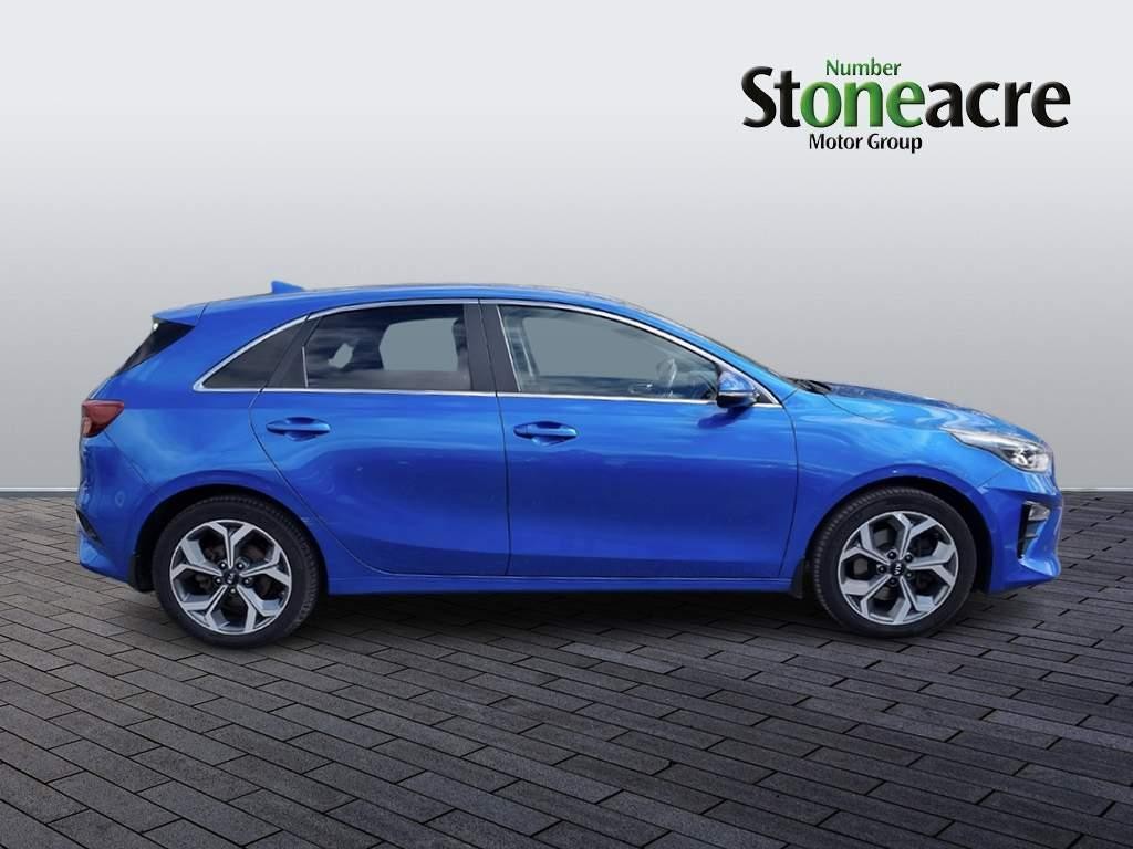 Kia Ceed 1.4 T-GDi Blue Edition Hatchback 5dr Petrol Manual Euro 6 (s/s) (138 bhp) (YB19MSN) image 1