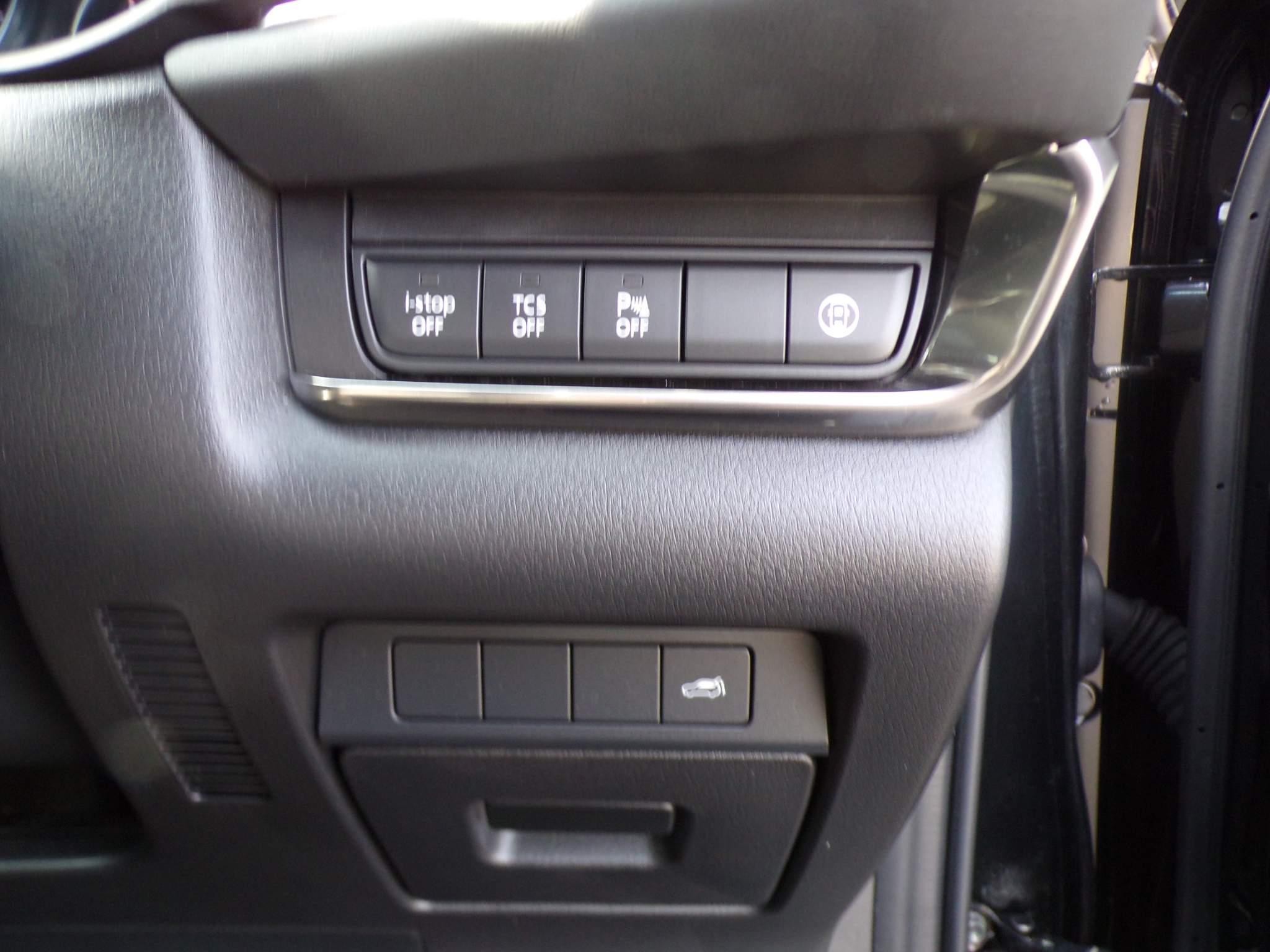 Mazda CX-30 2.0 SKYACTIV-G MHEV Sport Lux SUV 5dr Petrol Manual Euro 6 (s/s) (122 ps) (YC70UMO) image 13