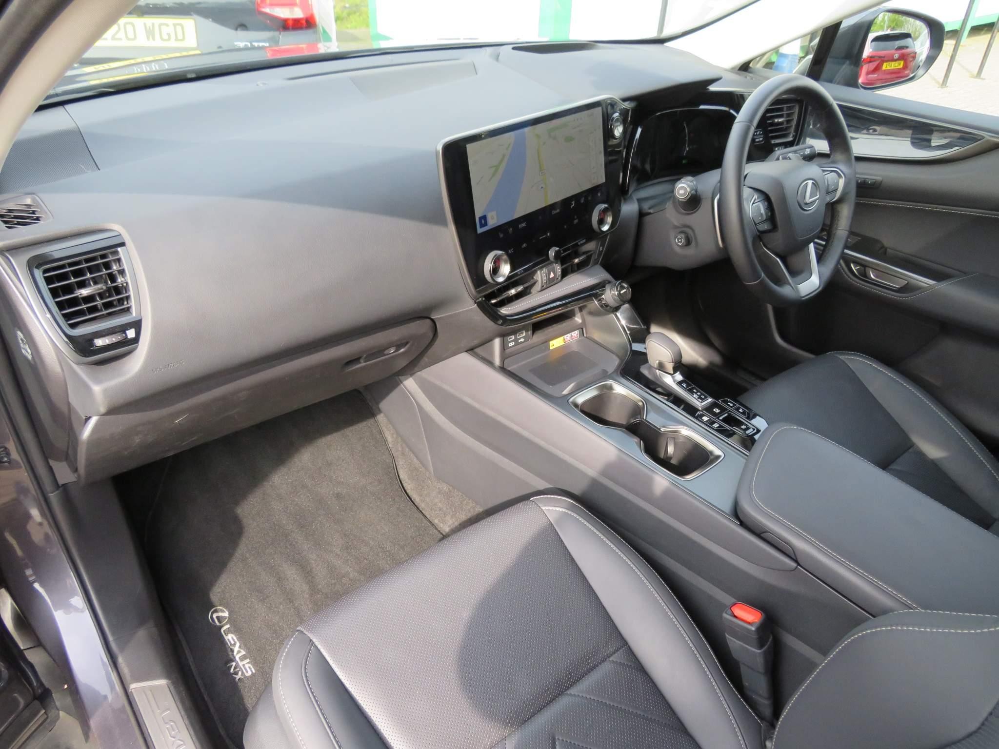 Lexus NX 450h+ 2.5 5dr Premium Plus Pack/Sunroof (NA73FVC) image 14
