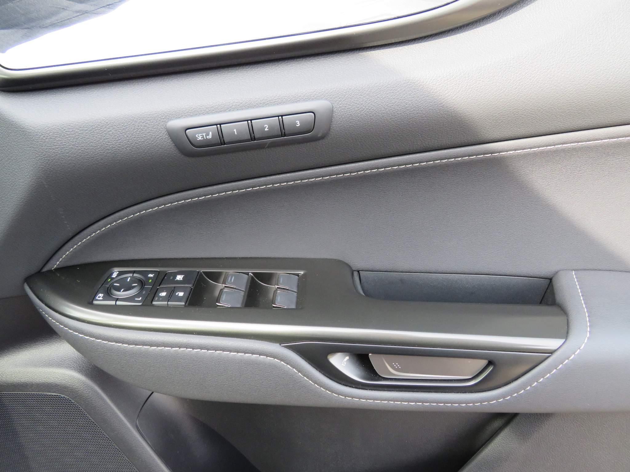 Lexus NX 450h+ 2.5 5dr Premium Plus Pack/Sunroof (NA73FVC) image 24
