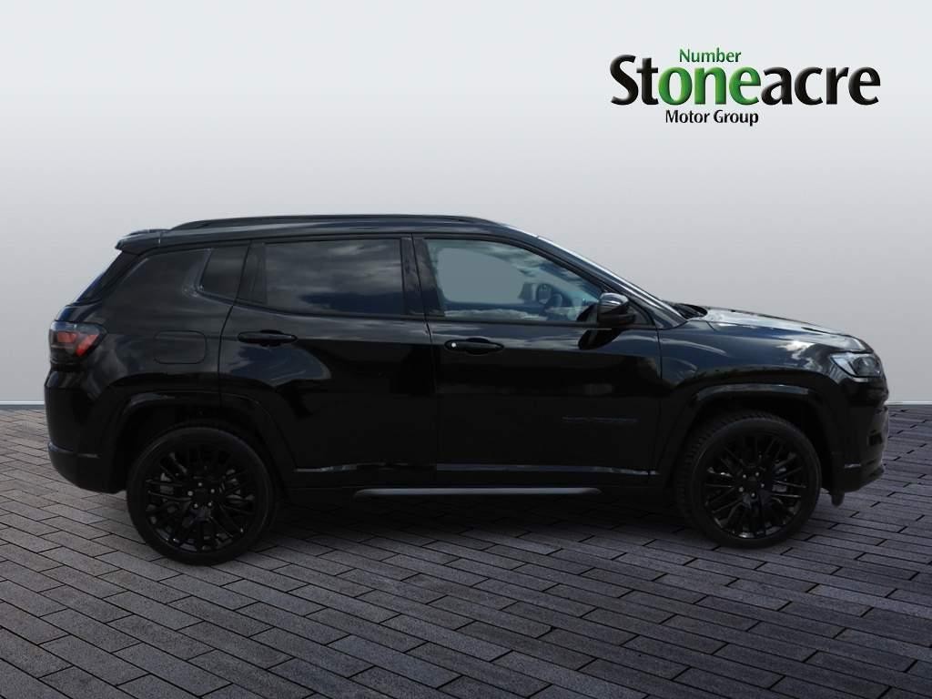 Jeep Compass 1.3 T4 GSE 4xe PHEV S Model 5dr Auto (BL73VPM) image 1