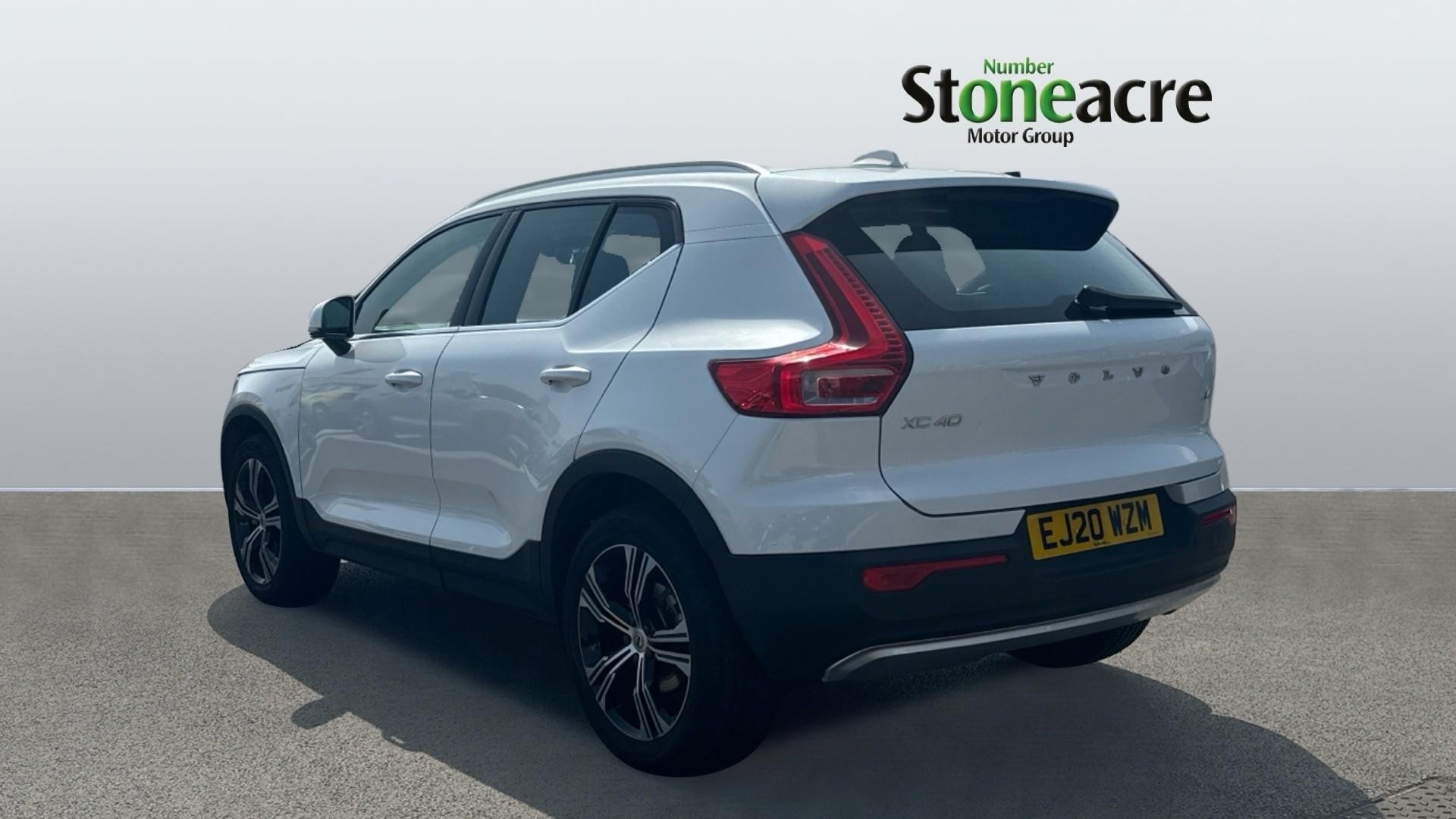 Volvo XC40 Image 2