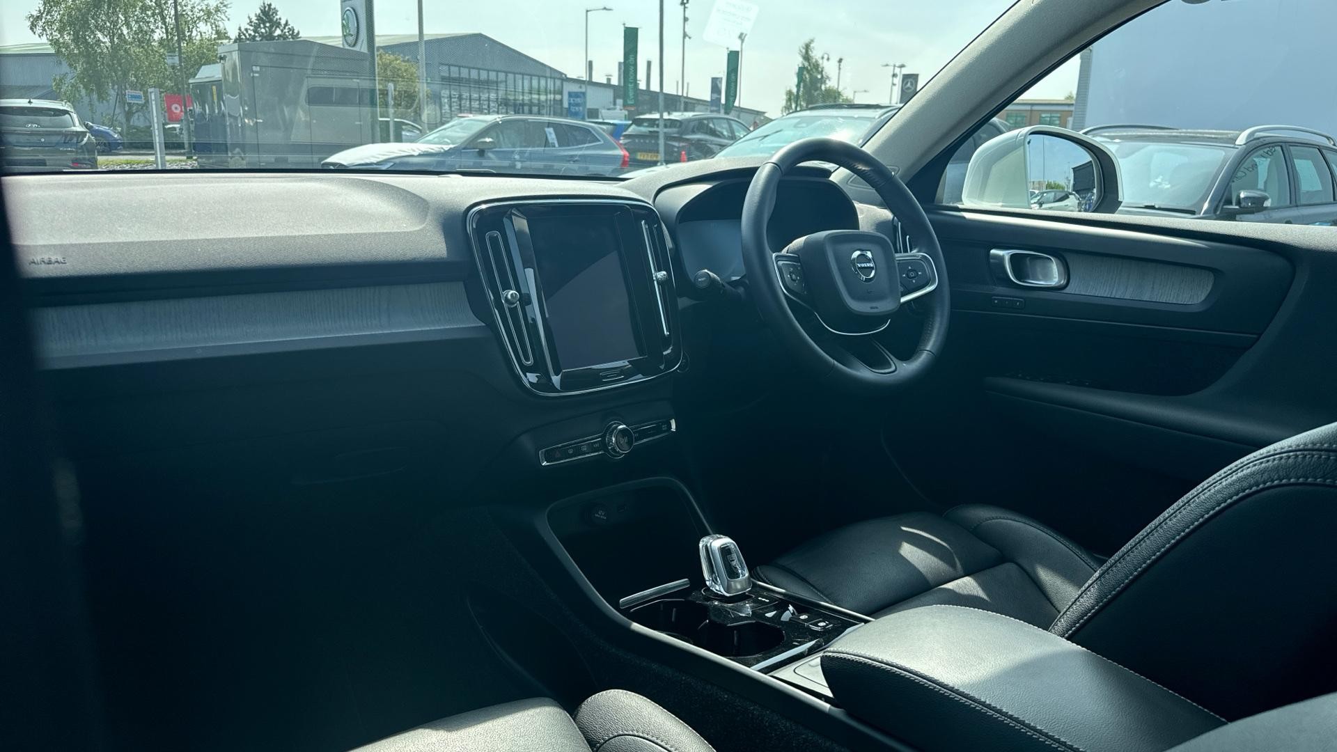 Volvo XC40 Image 11