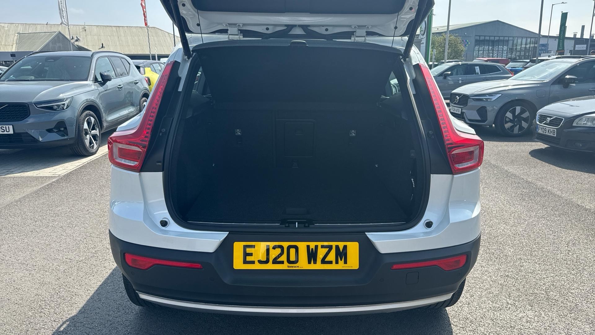 Volvo XC40 Image 9