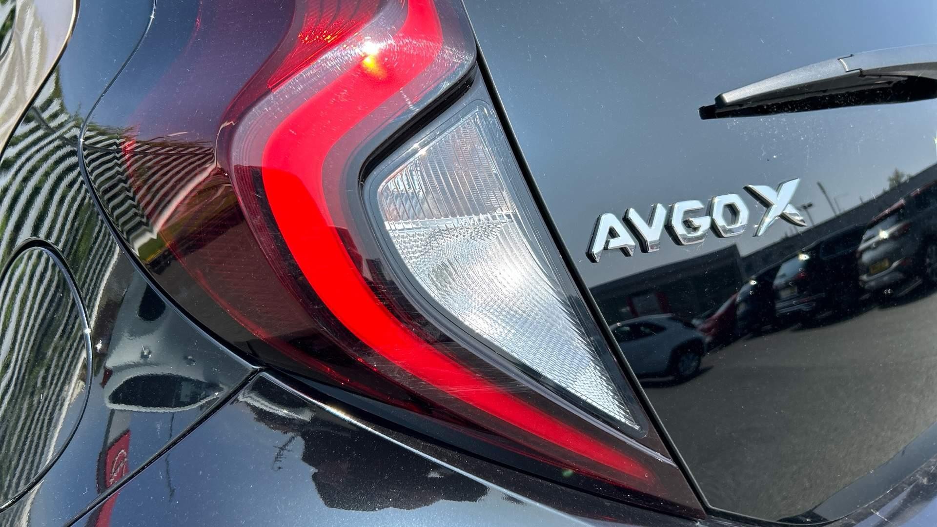 Toyota Aygo X 1.0 VVT-i Edge 5dr (YX72VAD) image 41