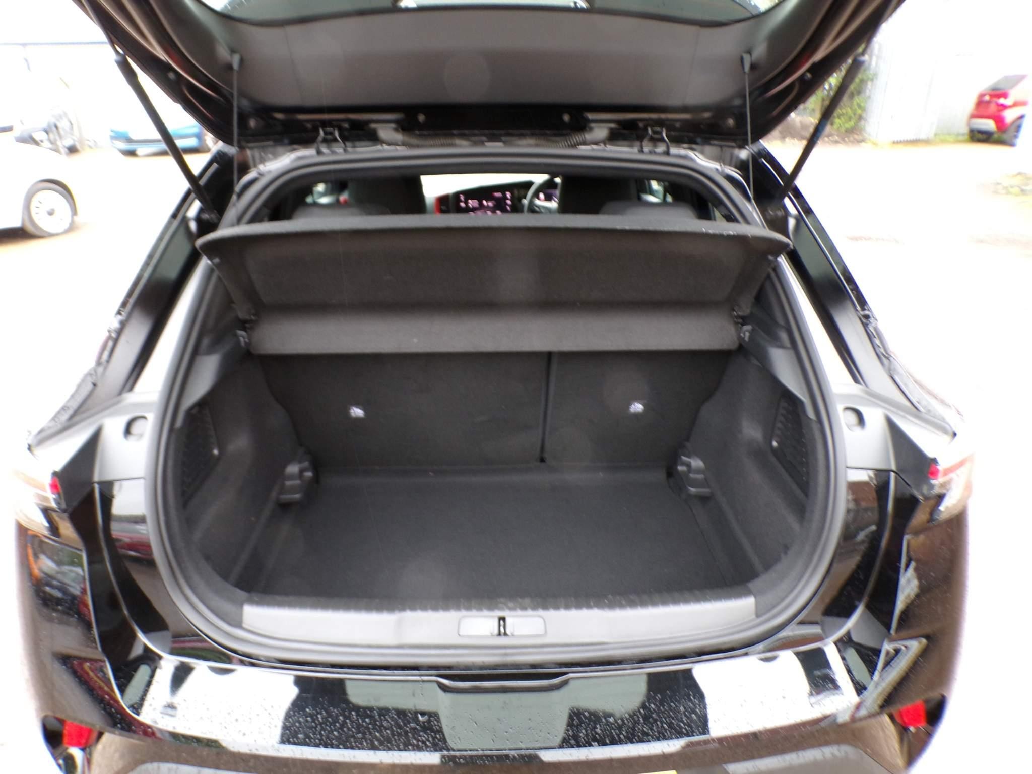 Vauxhall Mokka 1.2 Turbo SRi Nav Premium 5dr (NV71HKB) image 9