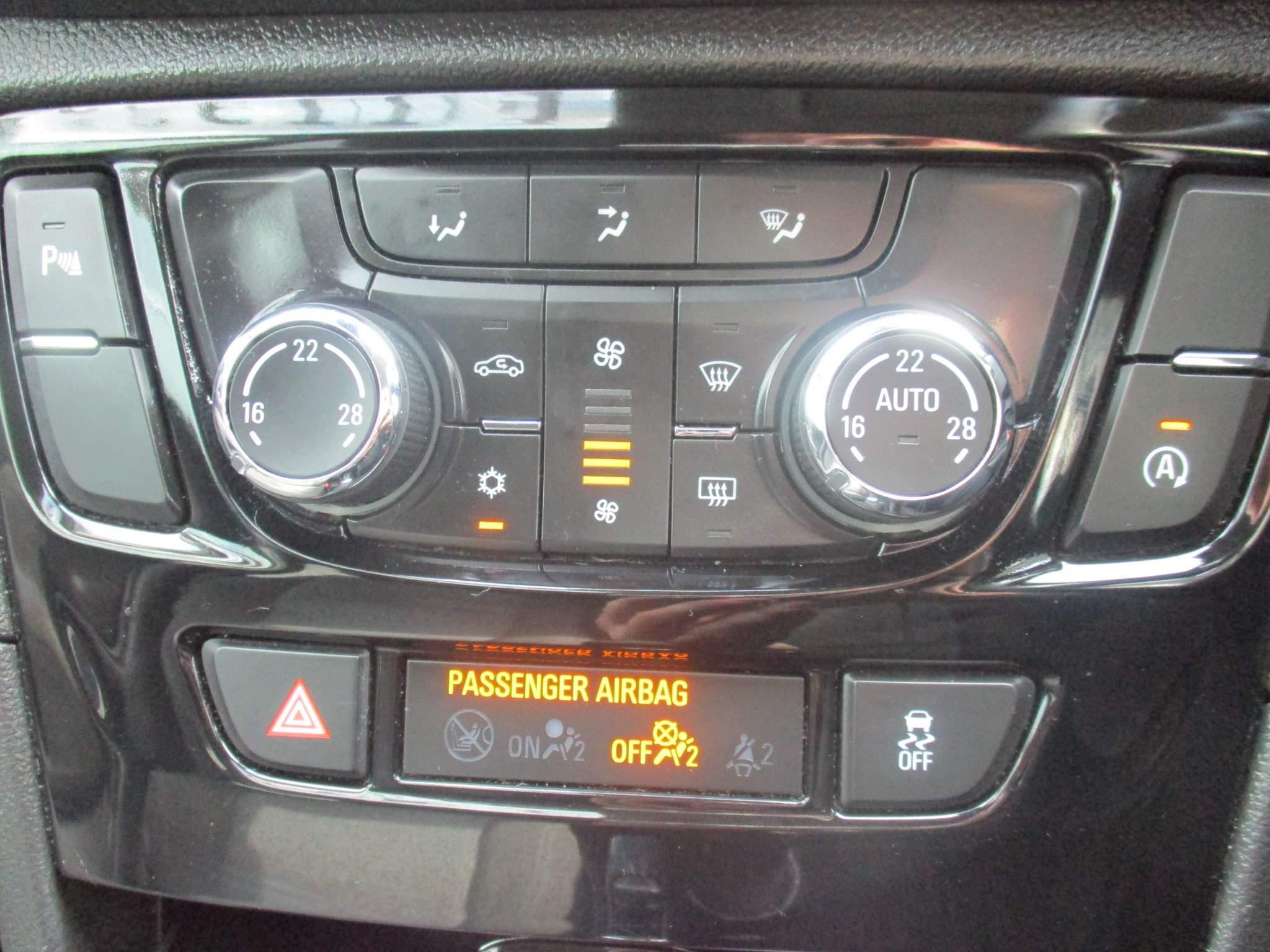 Vauxhall Mokka X 1.4T Active 5dr (NL18XLS) image 31