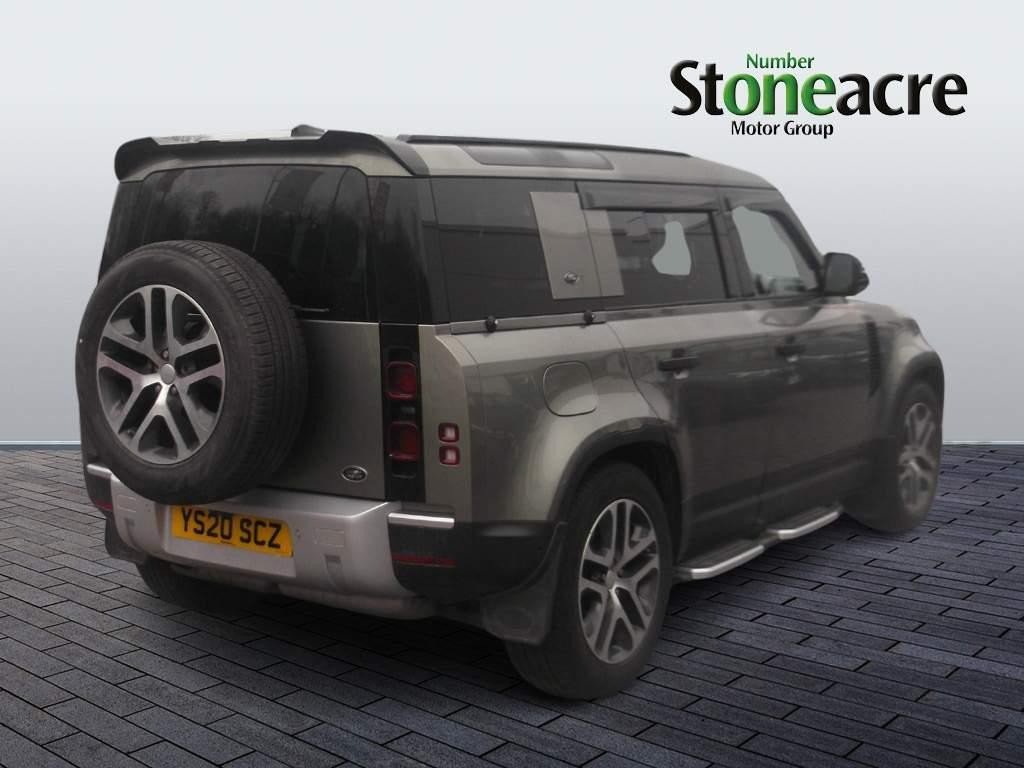 Land Rover Defender 110 2.0 SD4 S SUV 5dr Diesel Auto 4WD Euro 6 (s/s) (240 ps) (YS20SCZ) image 2