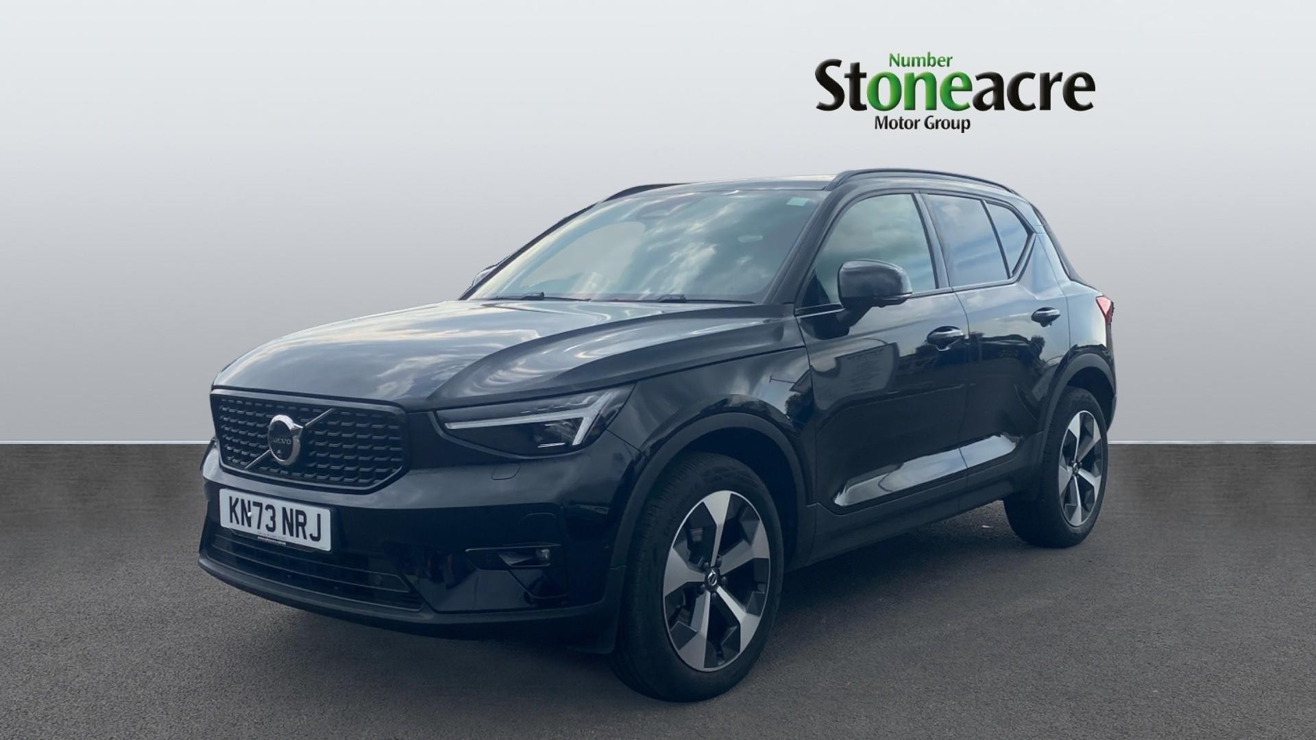 Used Volvo XC40 2.0 B4P Ultimate Dark 5dr Auto Automatic Transmission ...