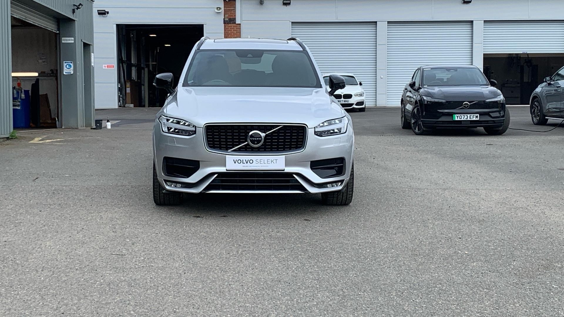 Volvo XC90 2.0 B5D [235] R DESIGN Pro 5dr AWD Geartronic (KN20CGG) image 12