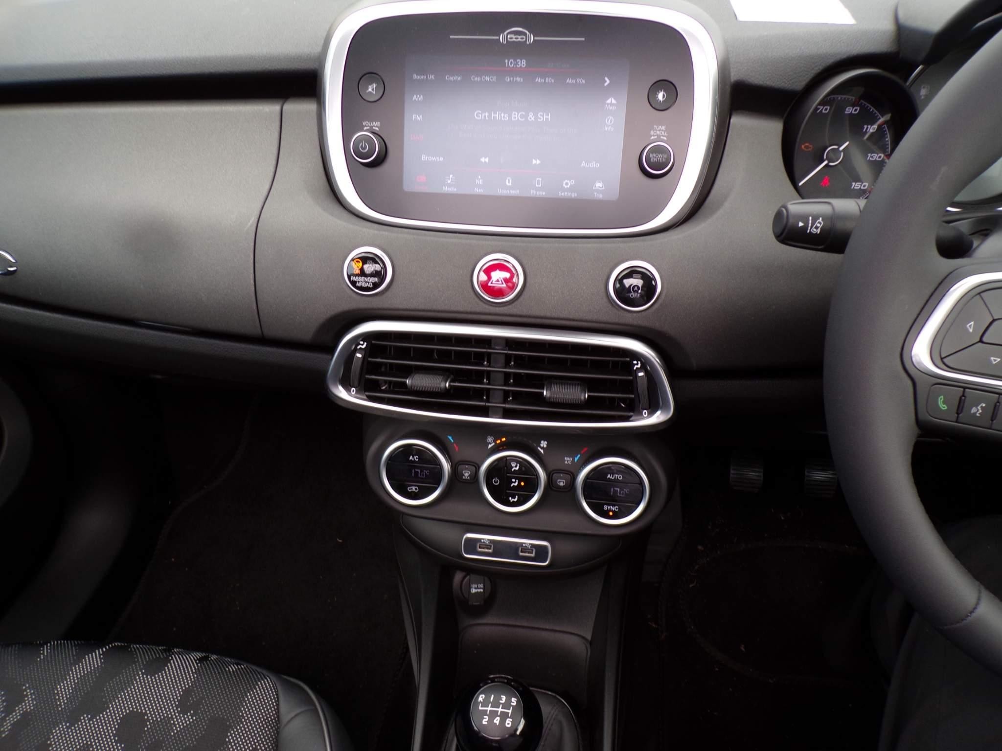 Fiat 500X Dolcevita Image 13