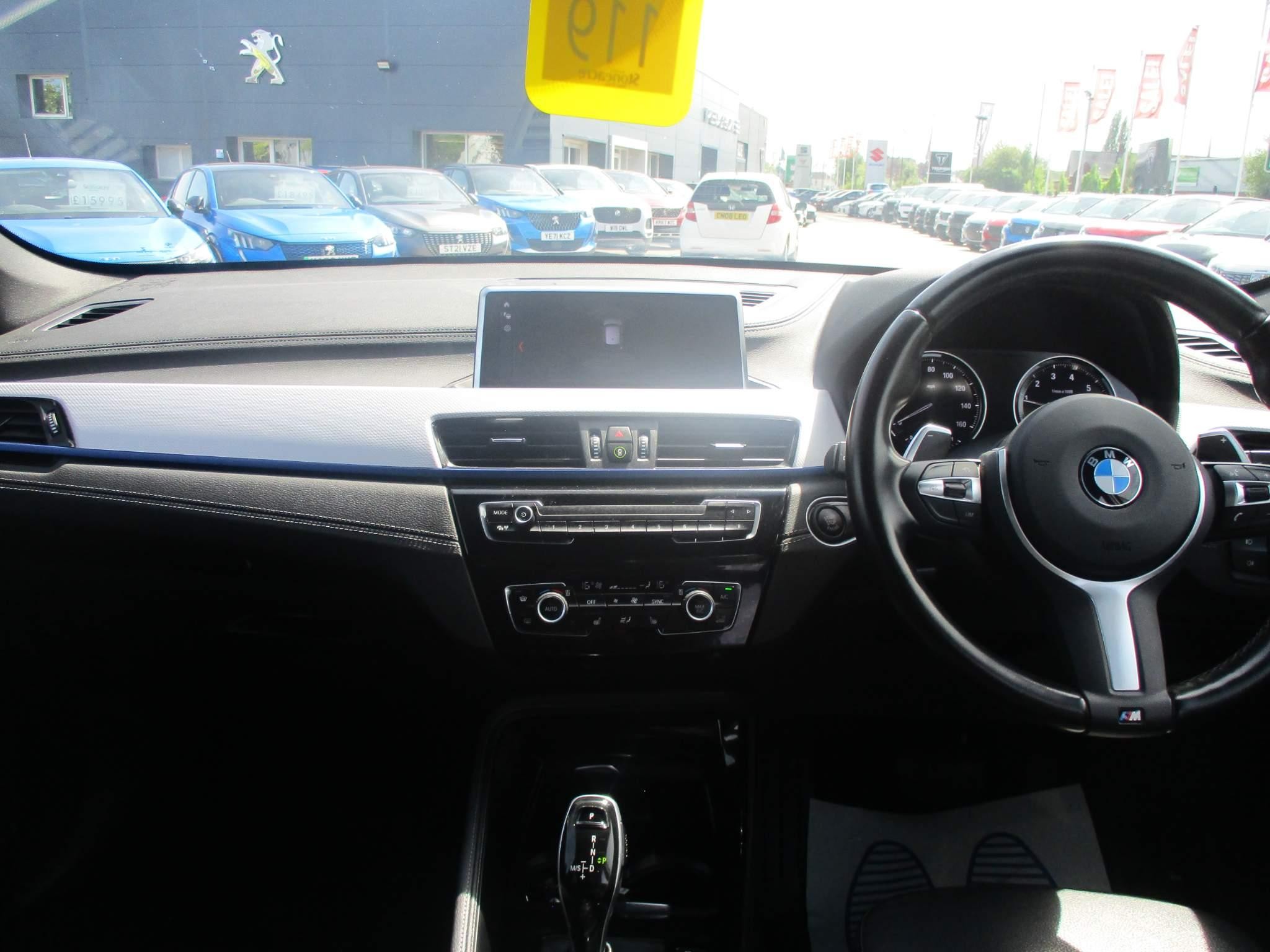 BMW X1 Image 12