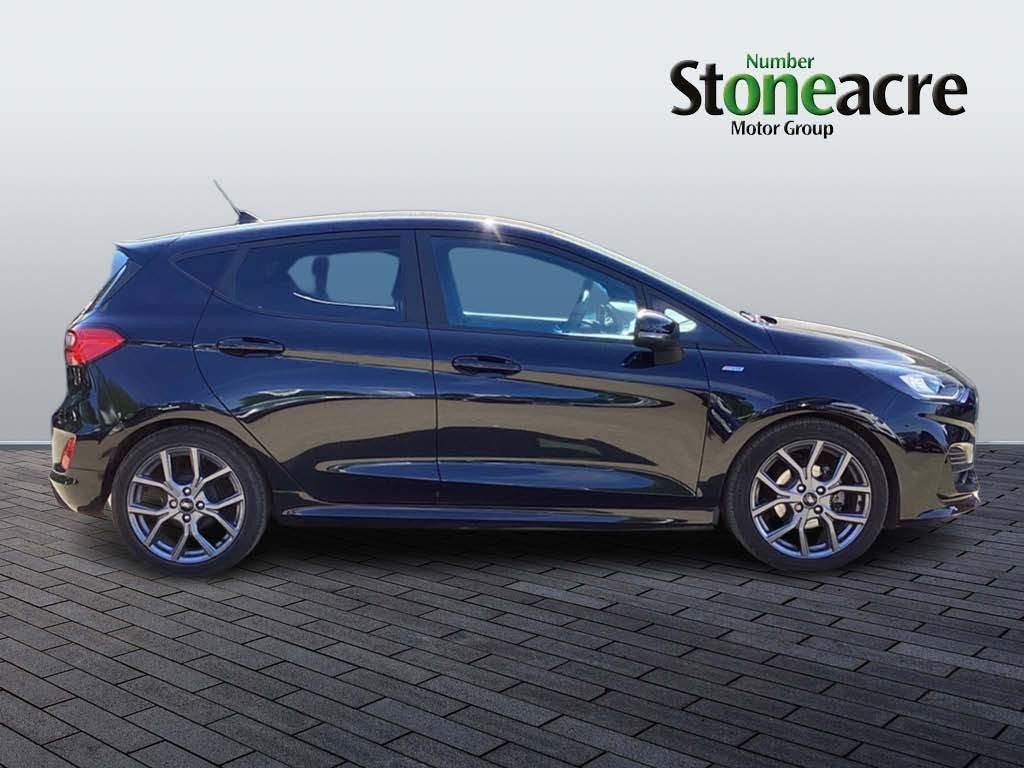 Ford Fiesta Image 2