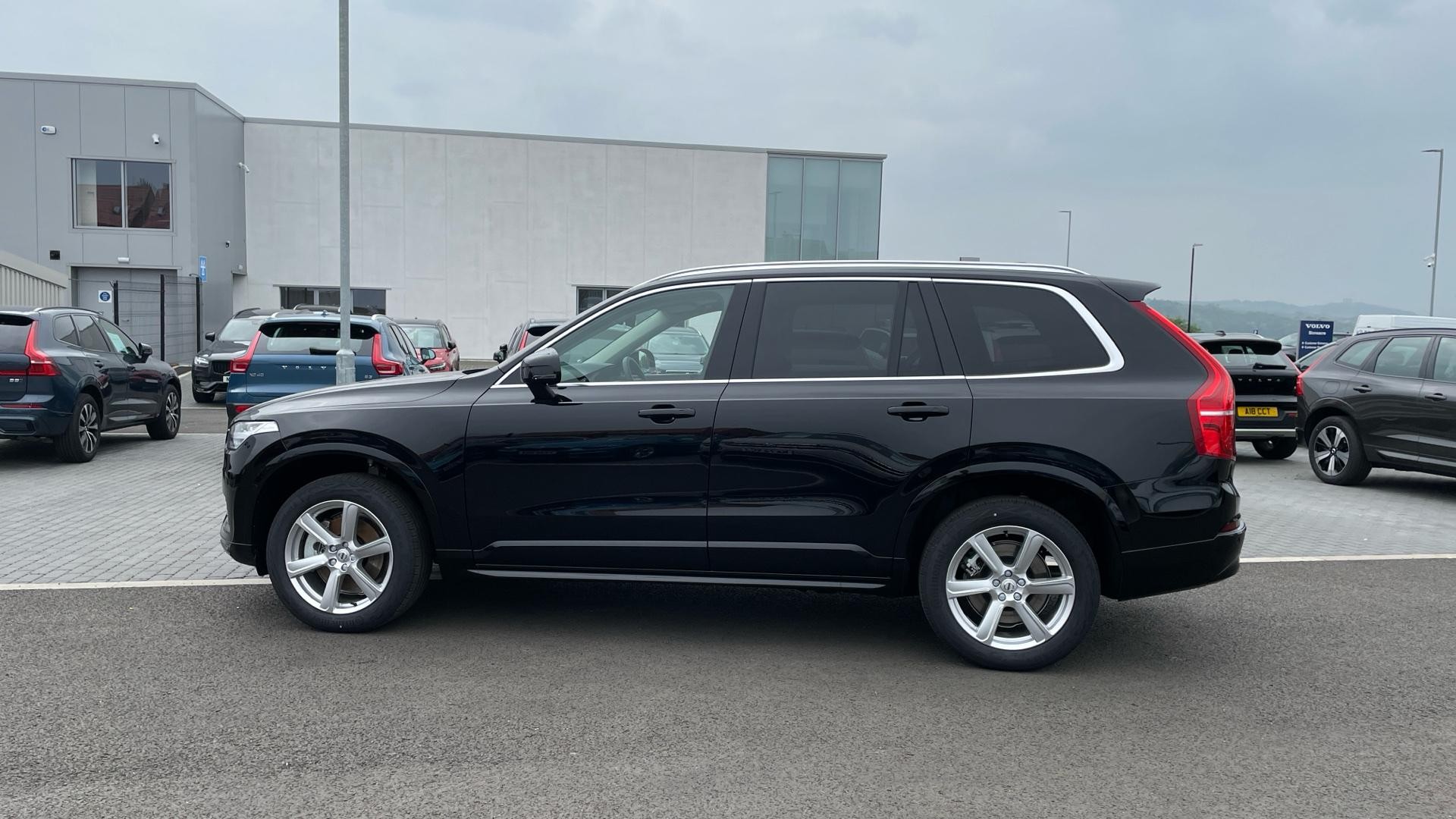 Volvo XC90 Image 9