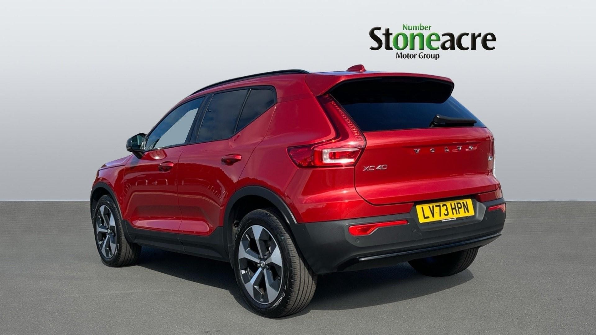 Volvo XC40 Image 2