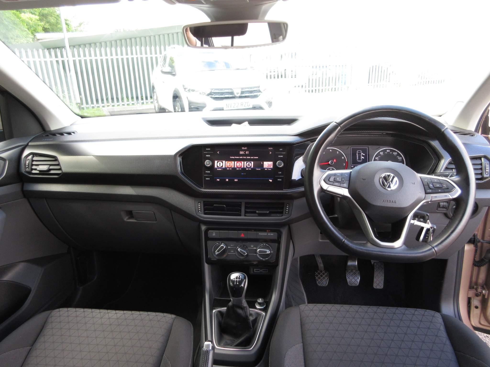 Volkswagen T-Cross Image 15