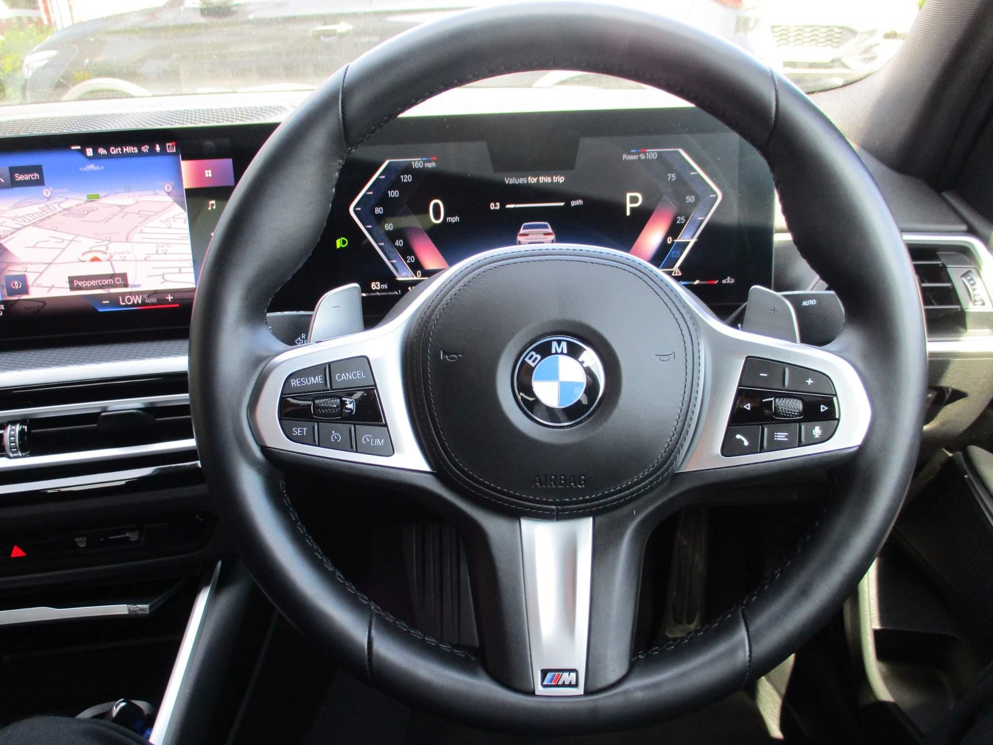 BMW 3 Series Image 36