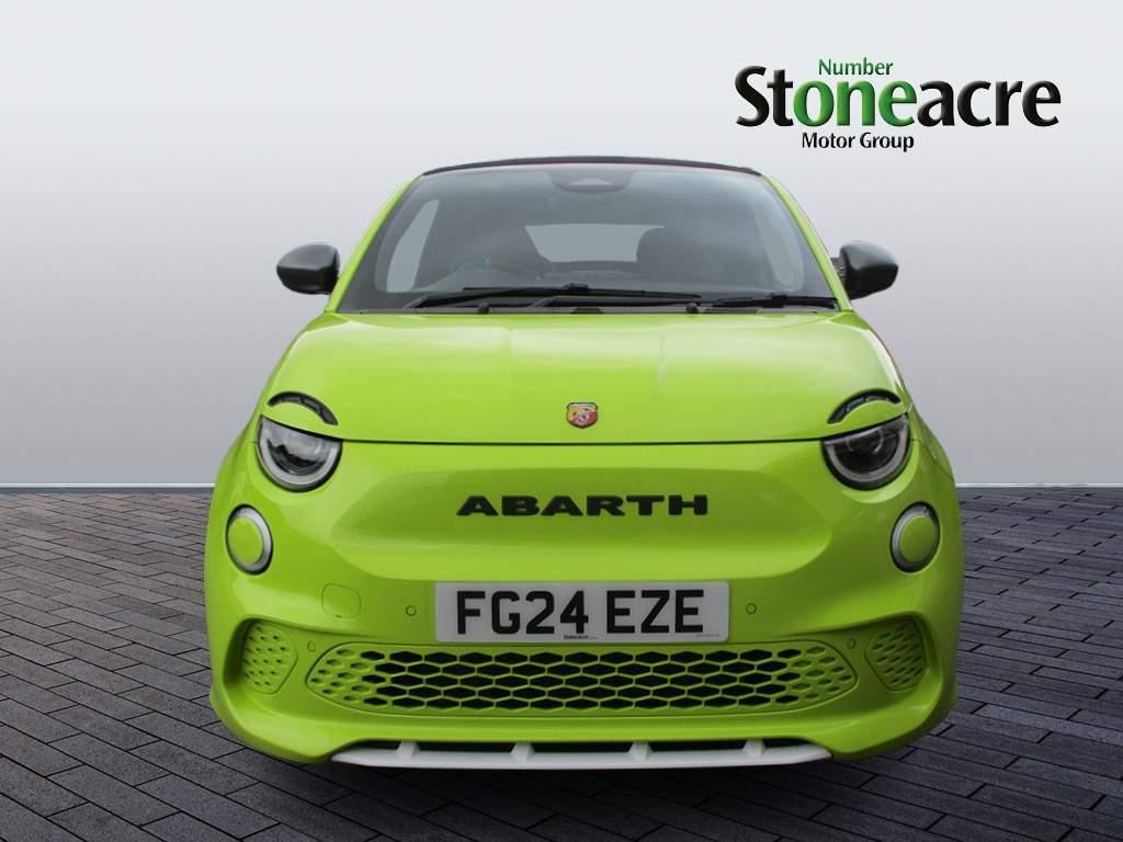 Abarth 500e C Image 8