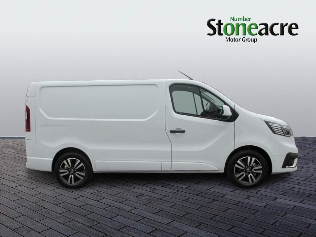 Renault Trafic Image 2