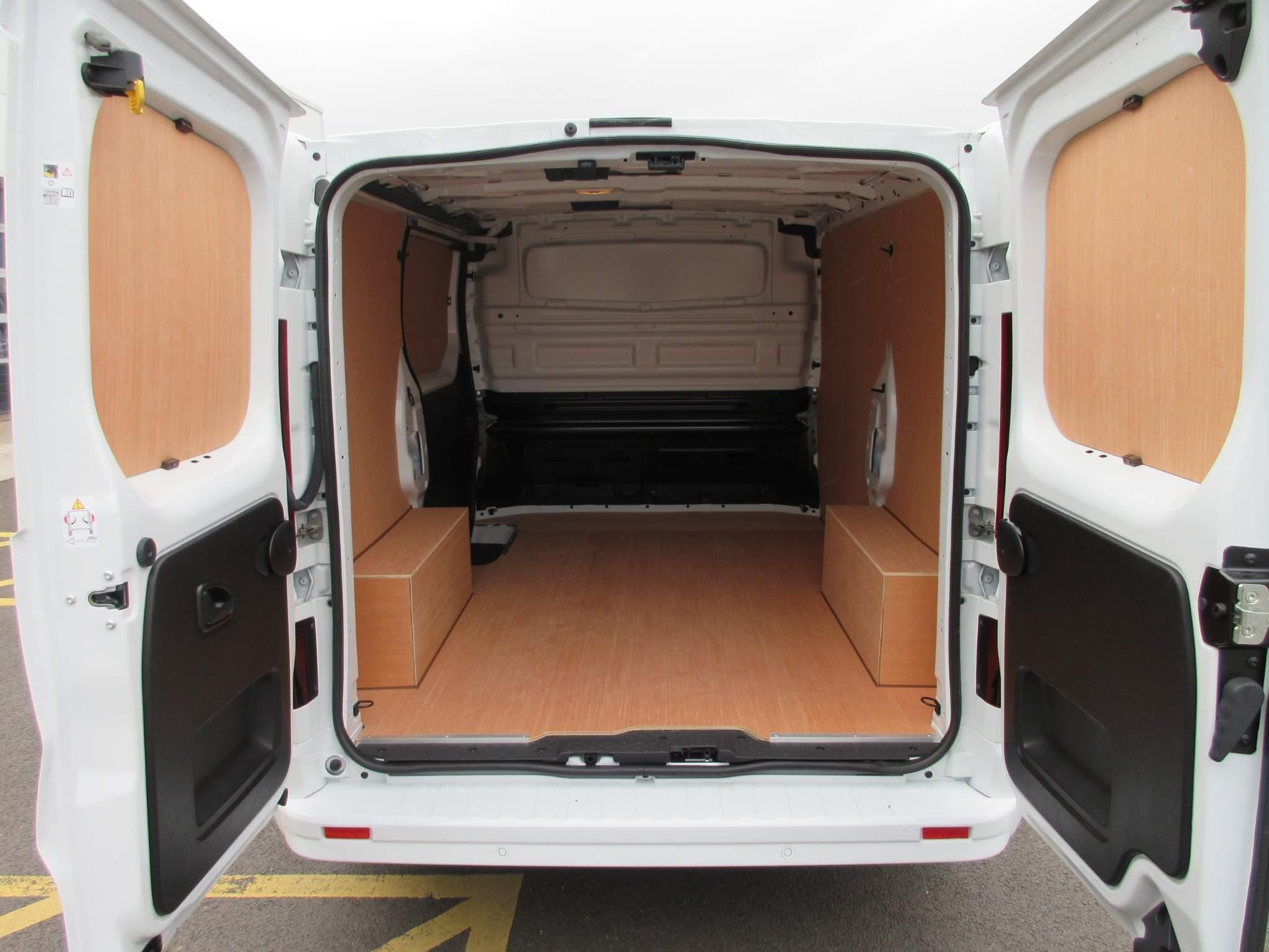 Renault Trafic Image 10