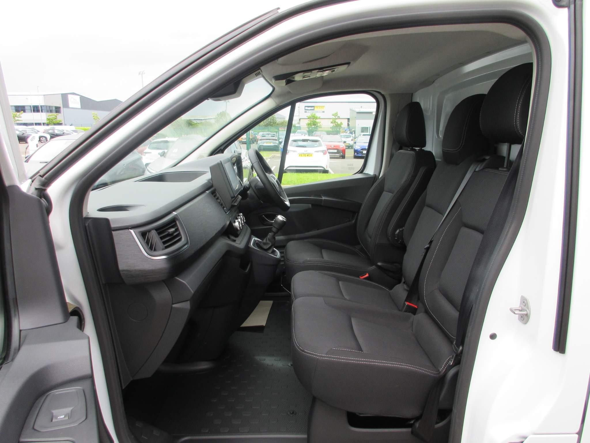 Renault Trafic Image 13