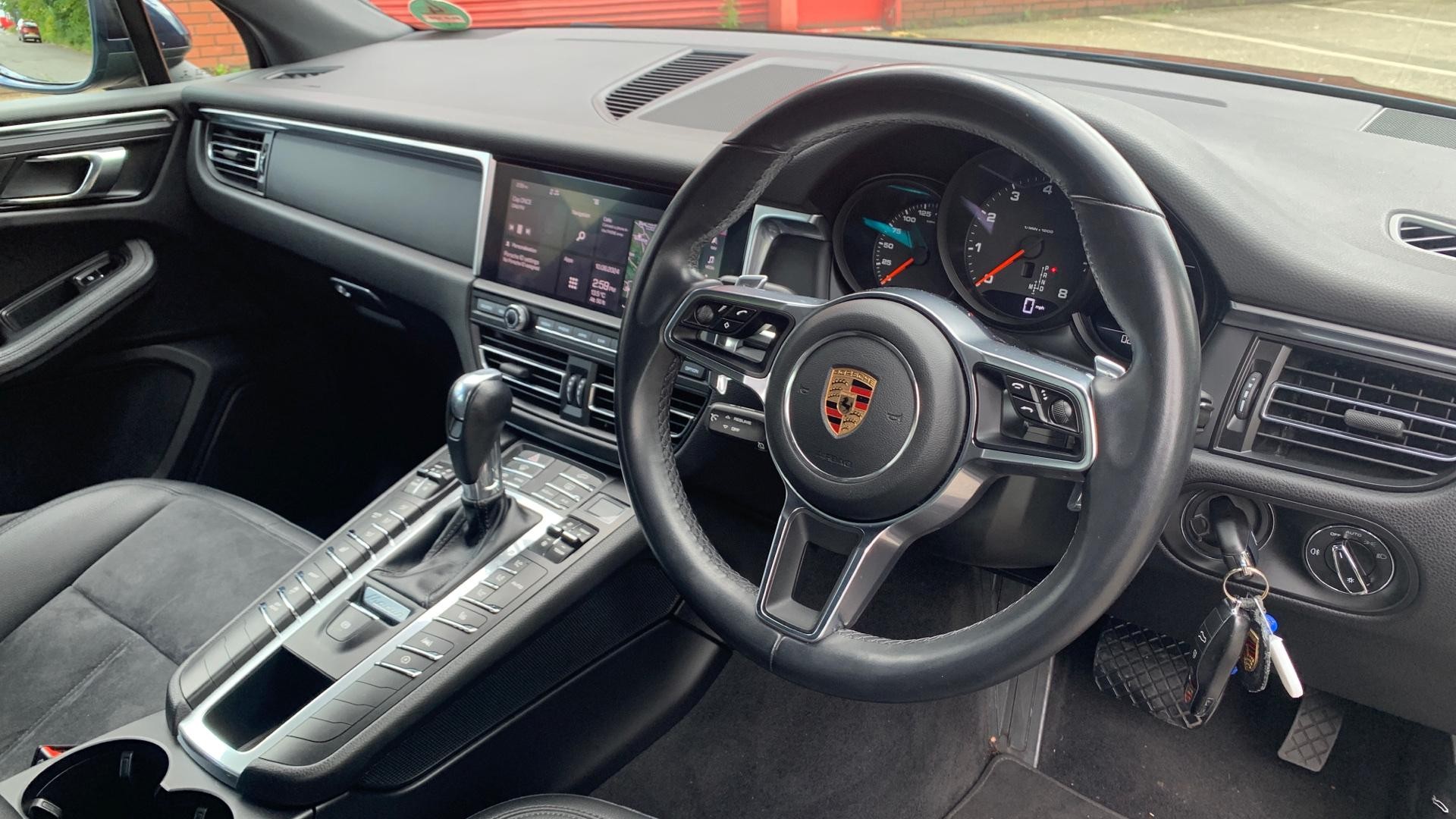 Porsche Macan Image 5