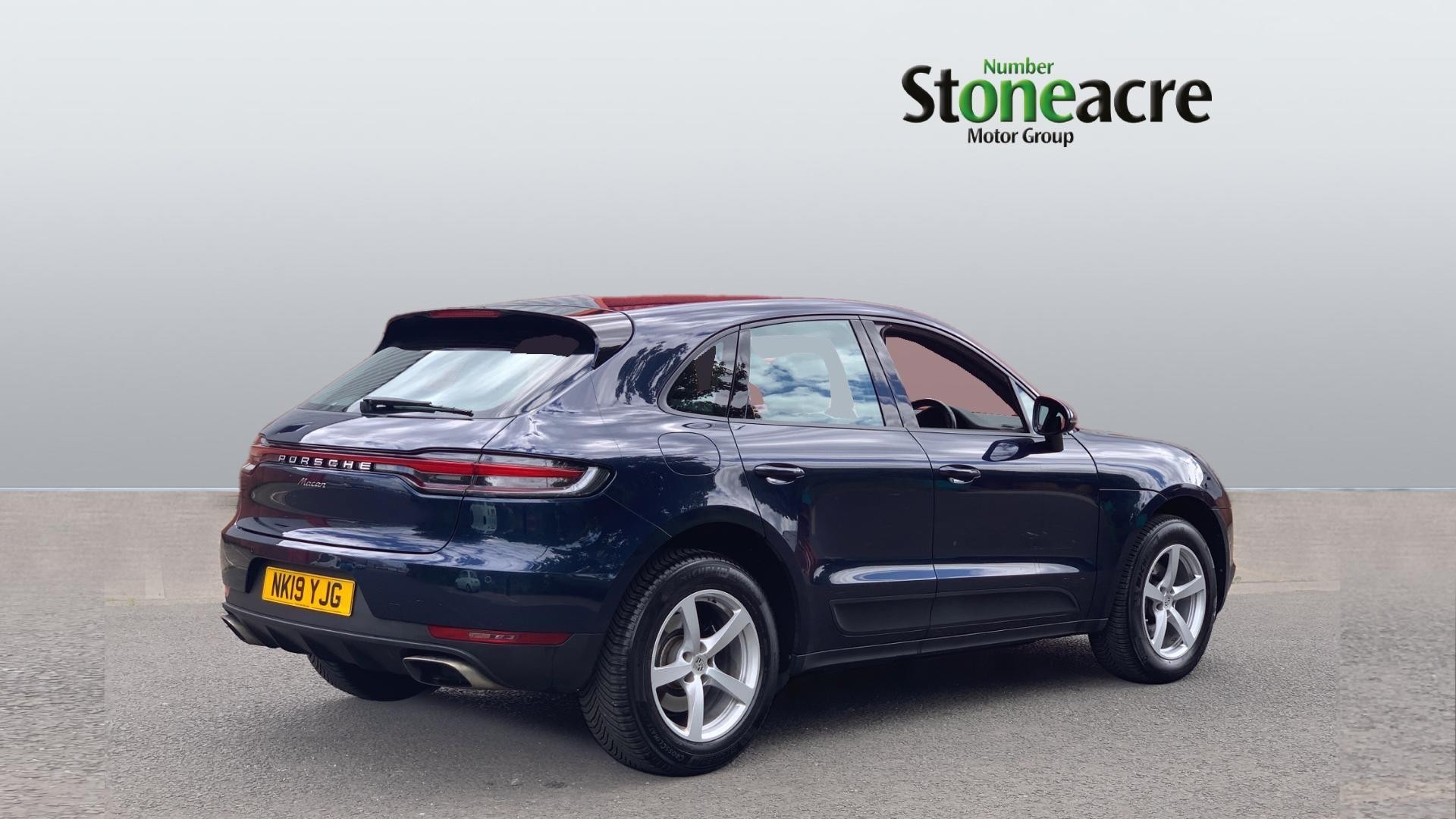 Porsche Macan Image 7