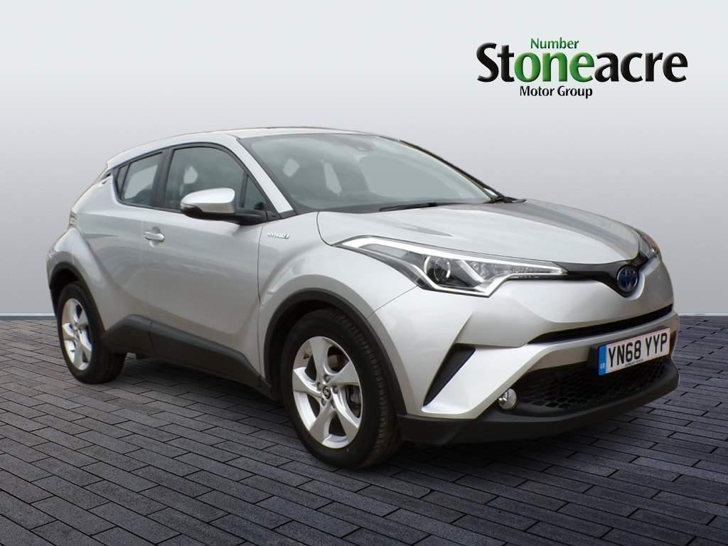 Toyota C-HR Image 1