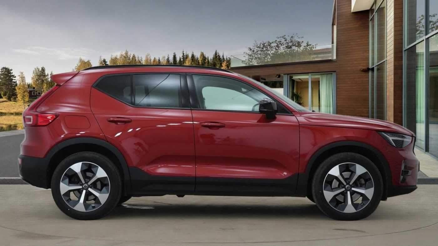 Volvo XC40 Image 2