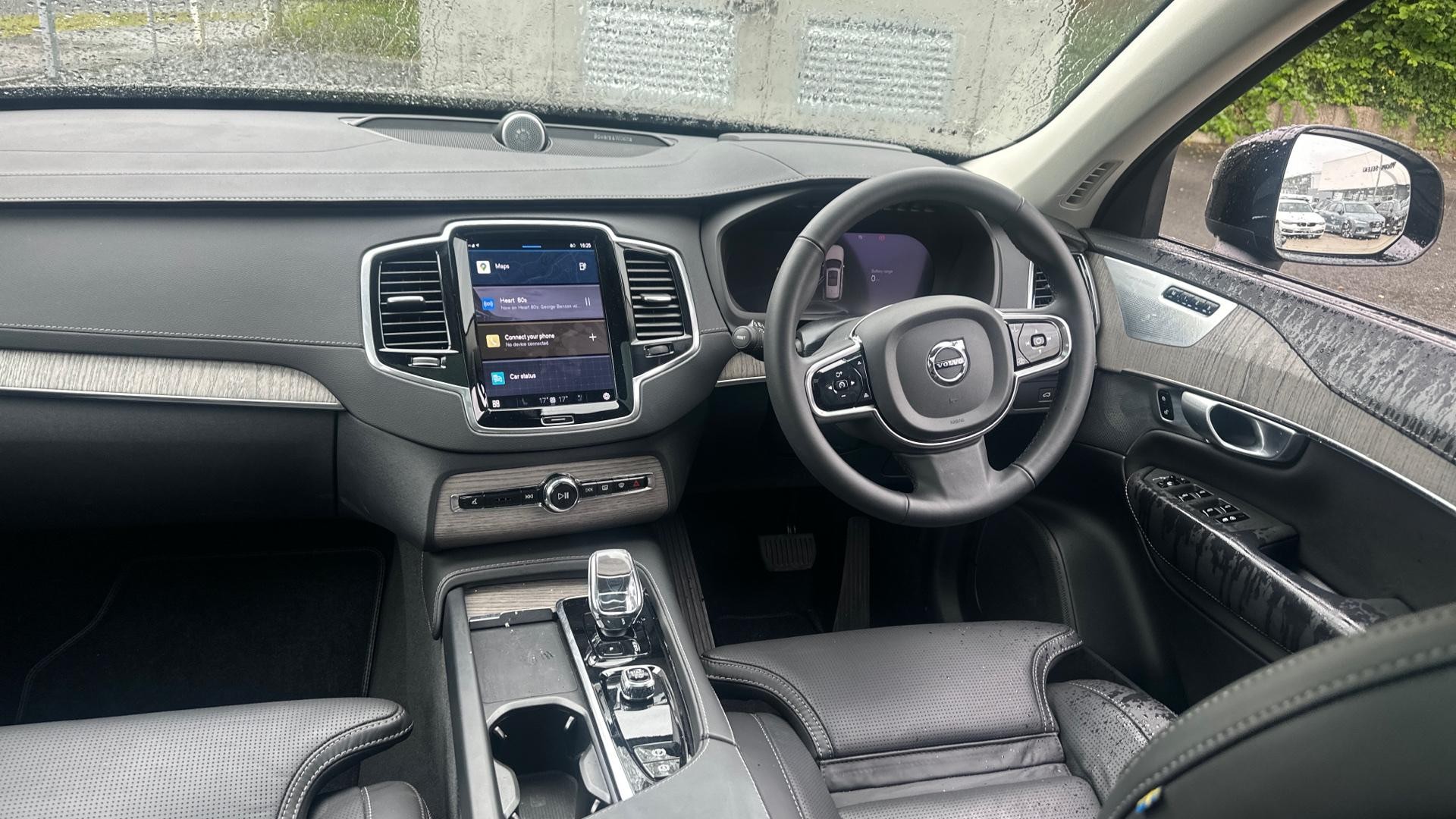 Volvo XC90 Image 21