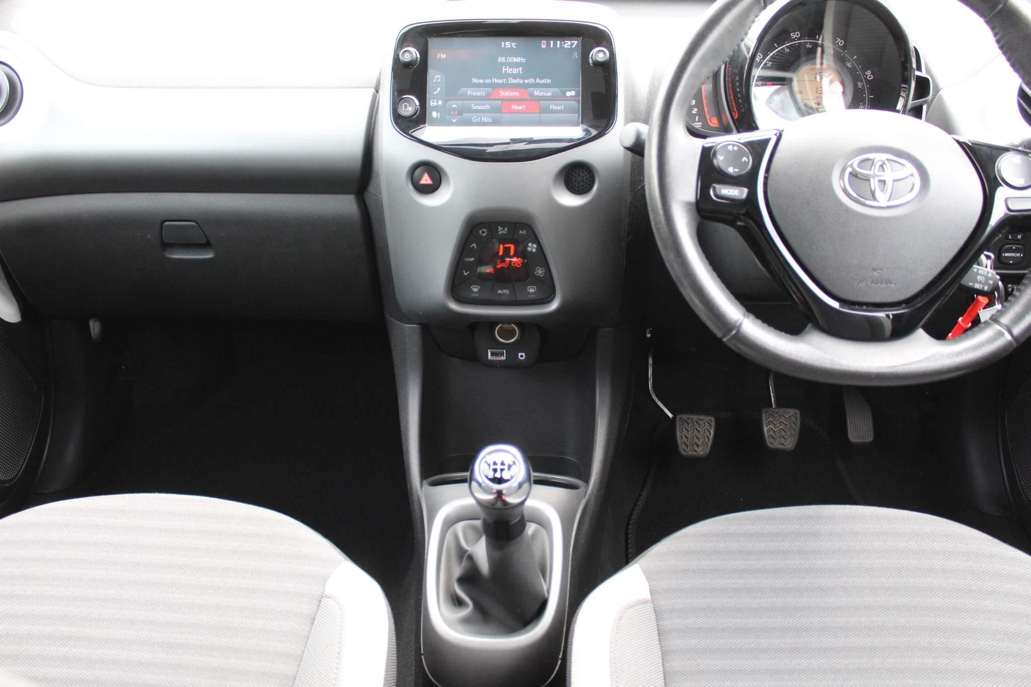 Toyota Aygo Image 21