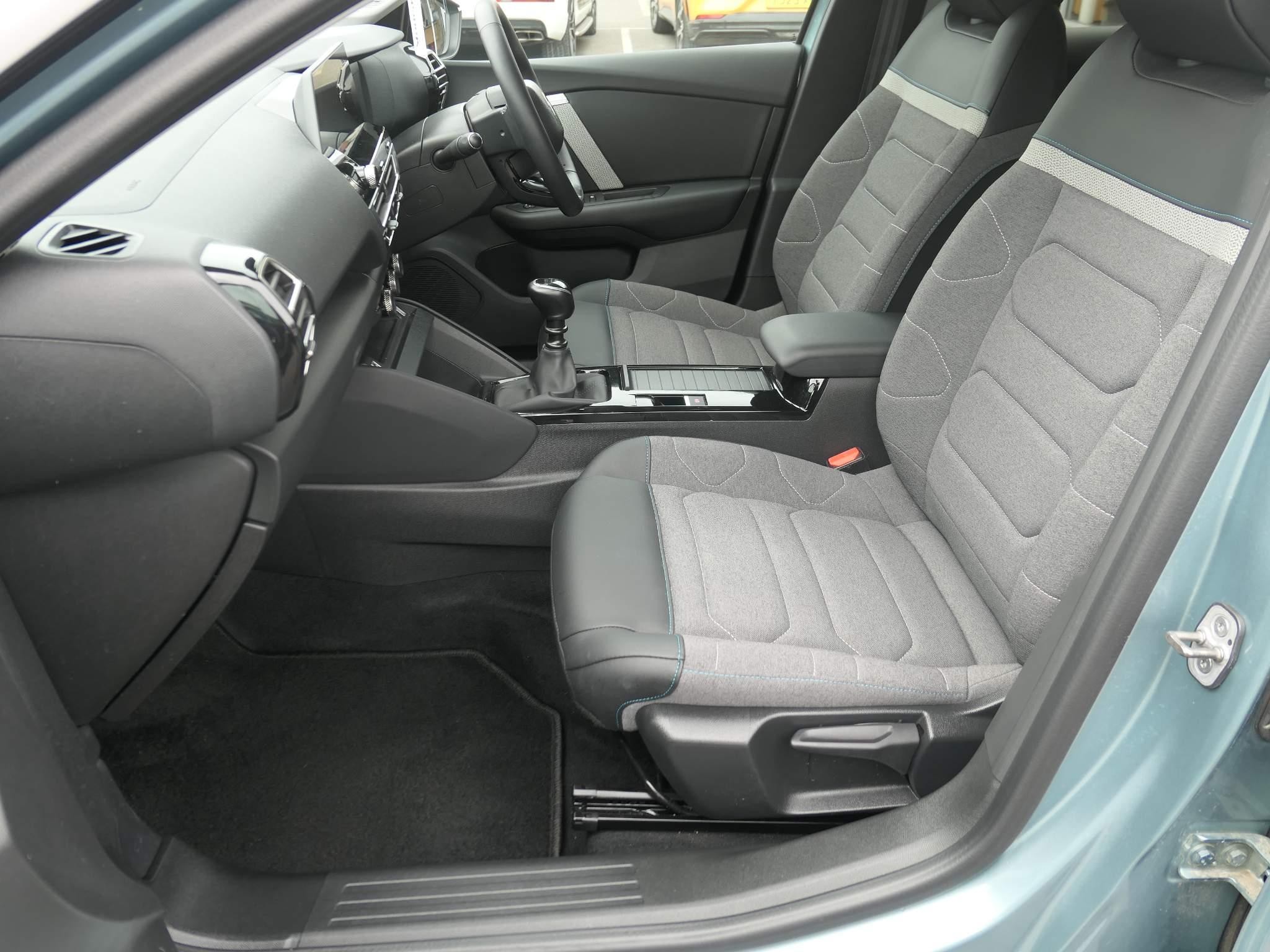 Citroen C4 Image 13