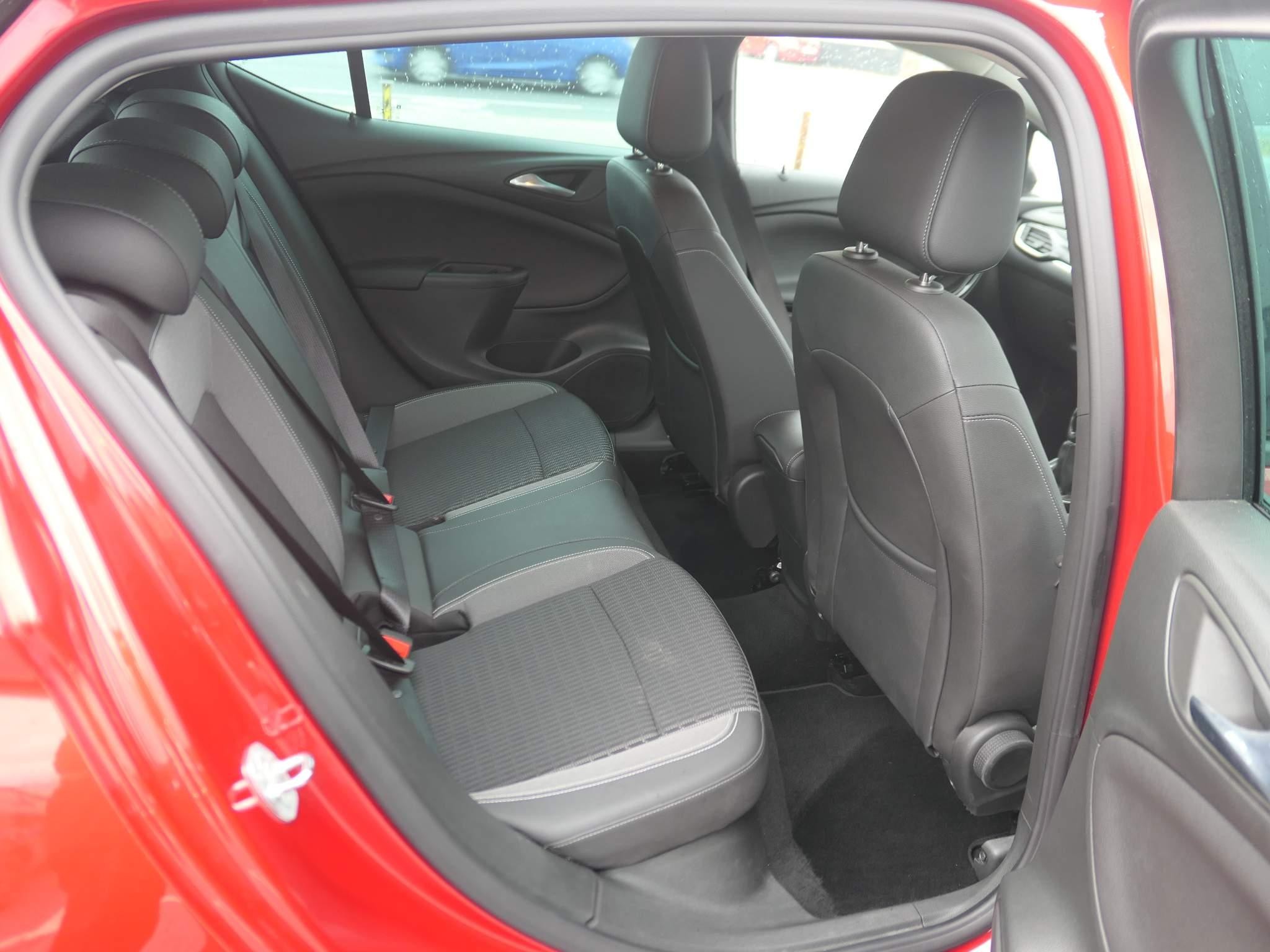 Vauxhall Astra Image 9