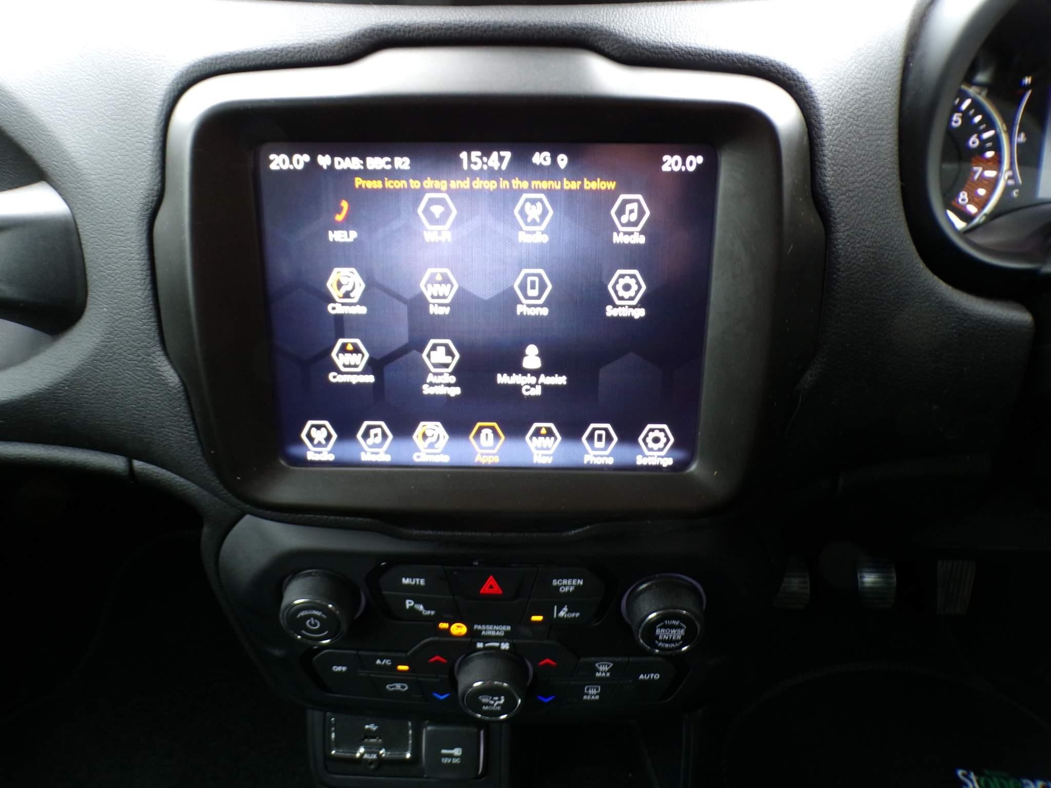 Jeep Renegade Image 15