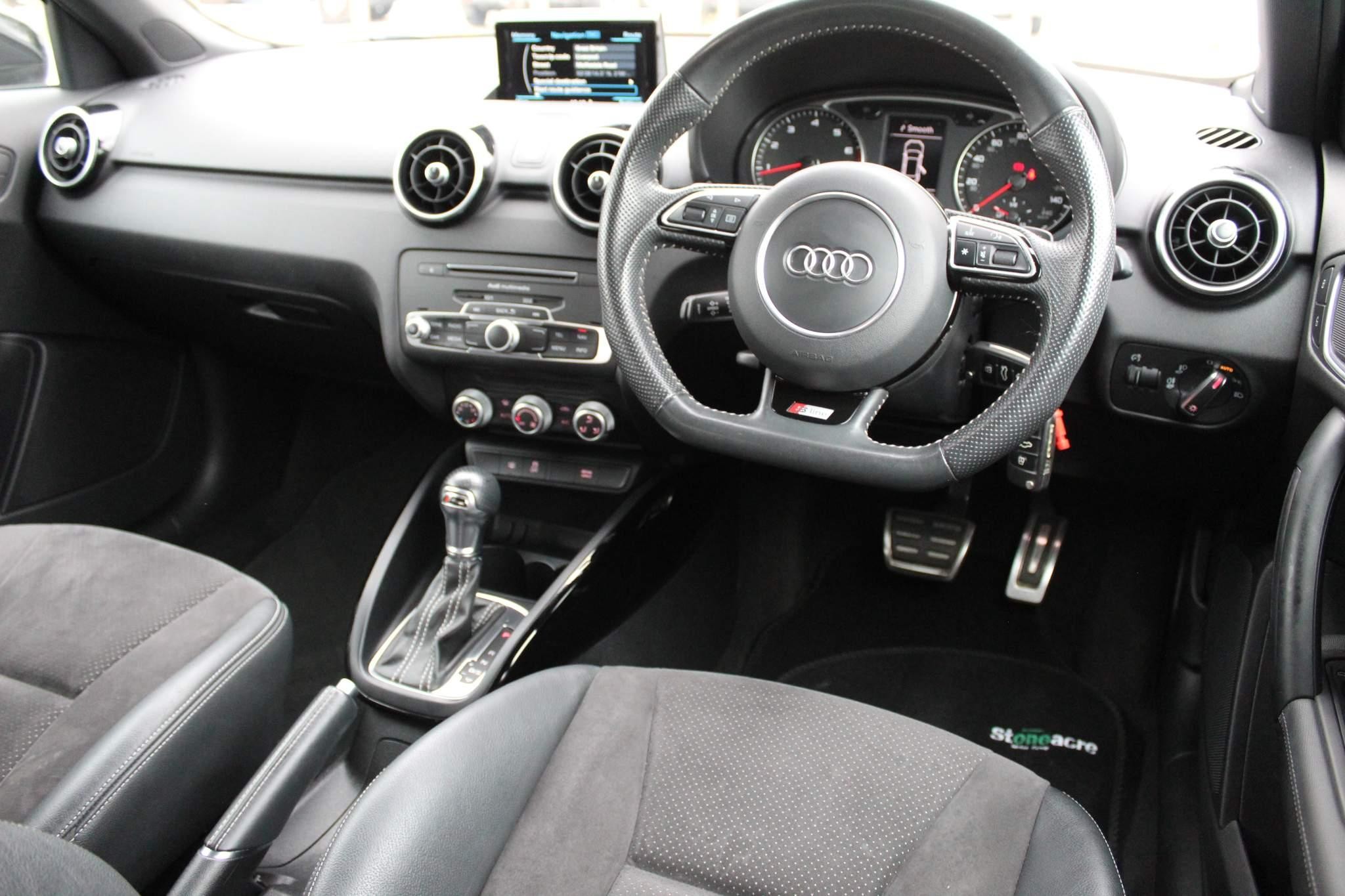 Audi A1 Image 12