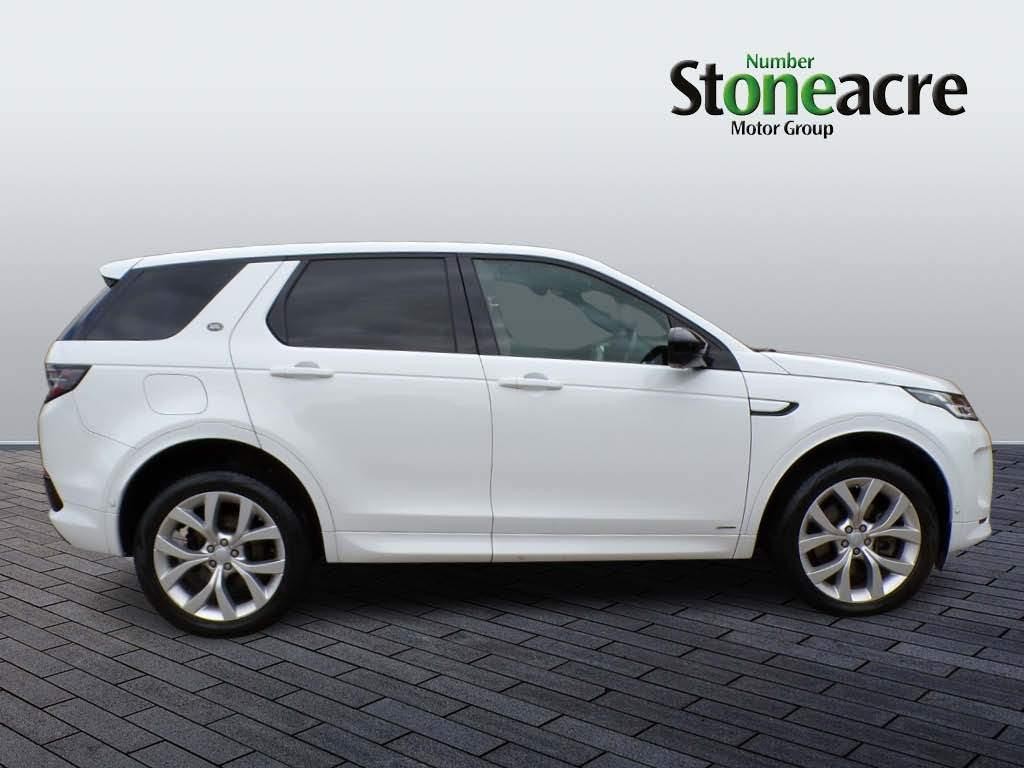 Land Rover Discovery Sport Image 2