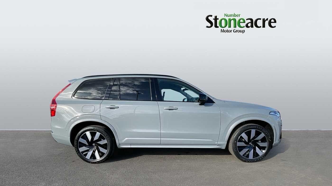 Volvo XC90 Image 3