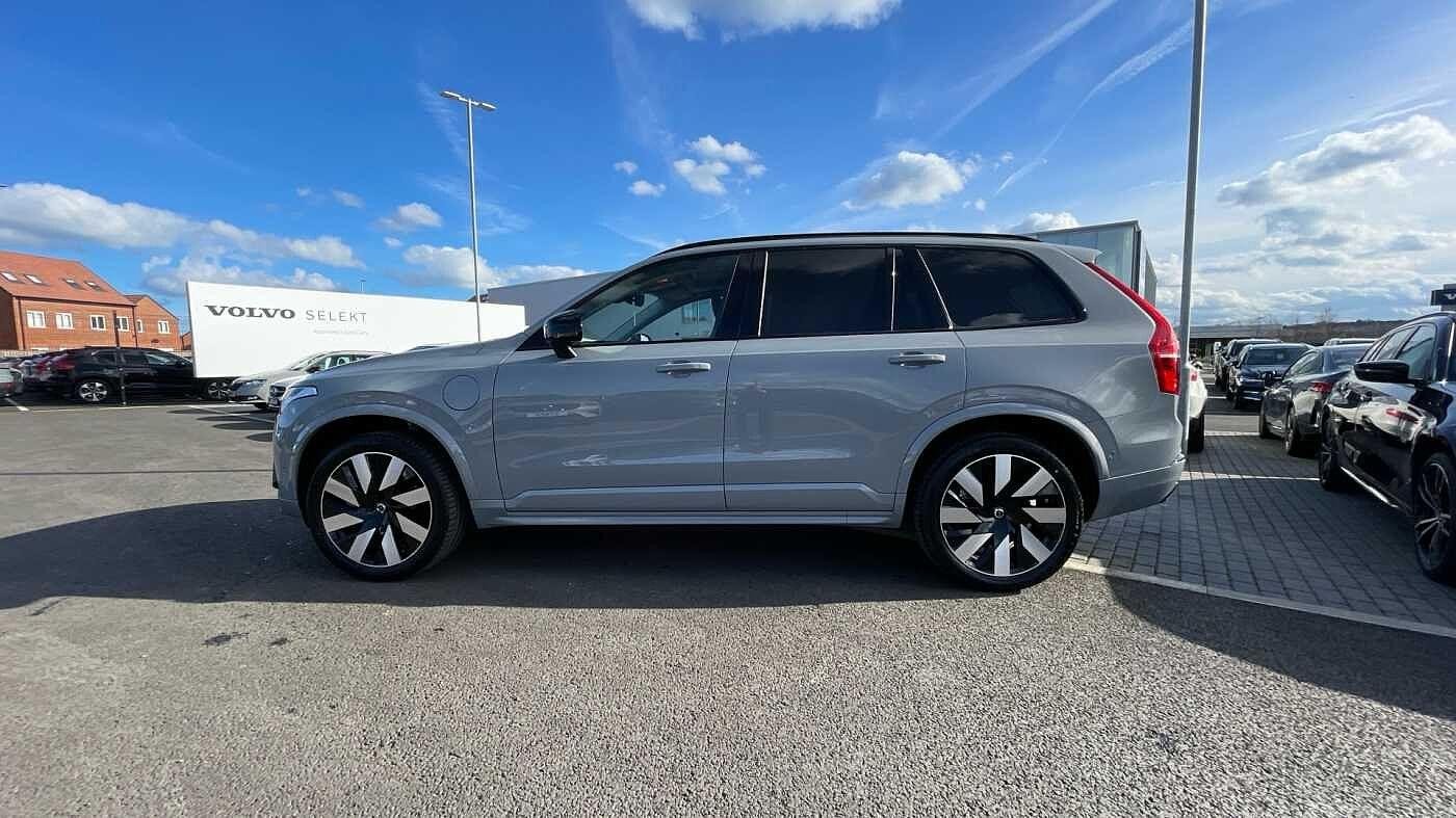 Volvo XC90 Image 8