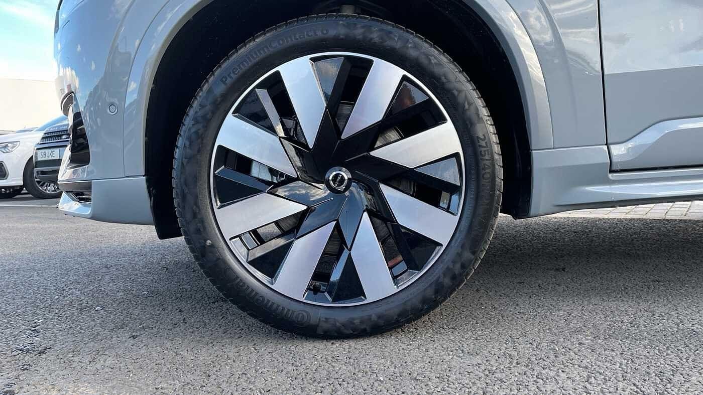 Volvo XC90 Image 16